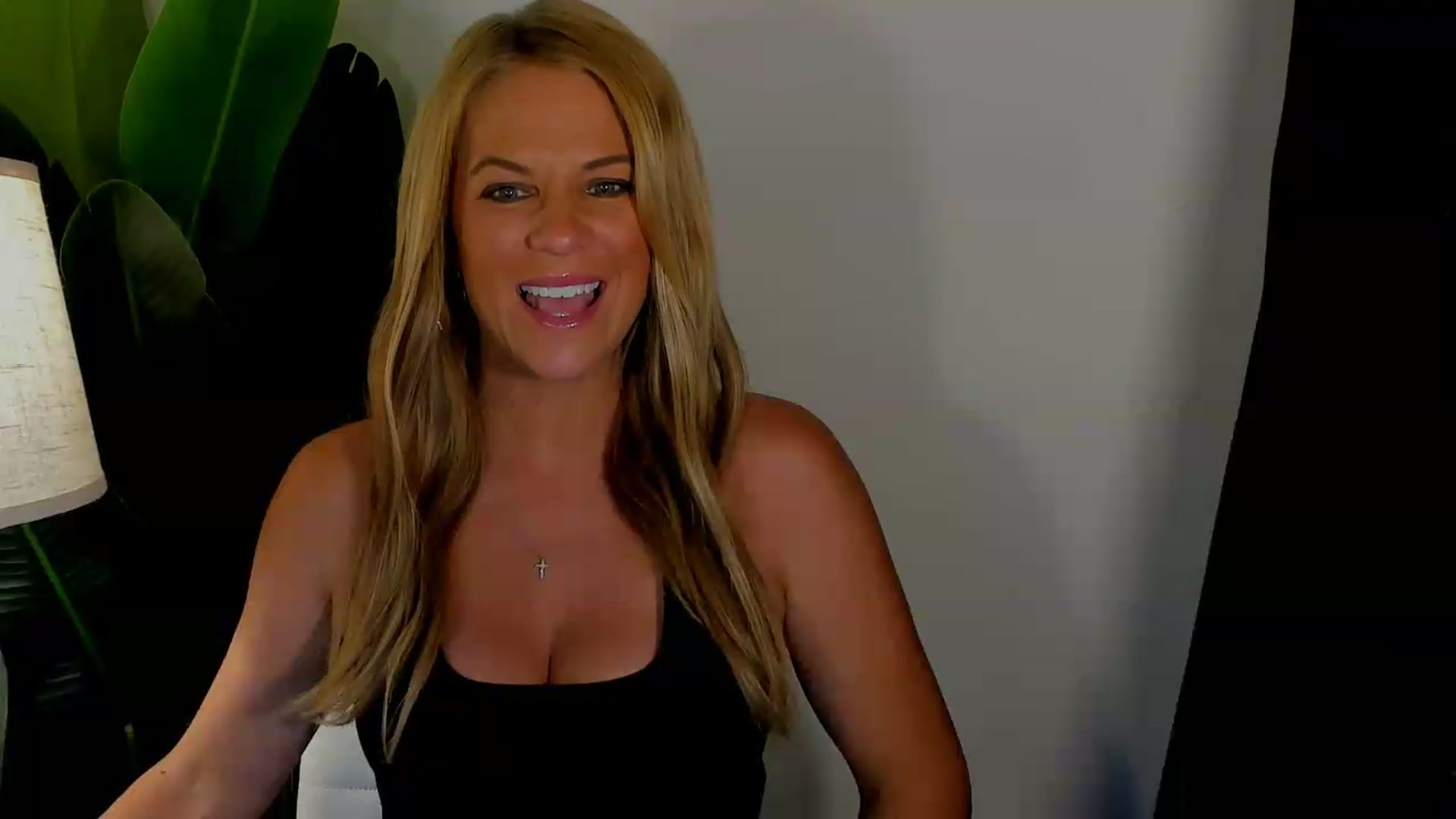 Gallery image thumbnail from Sowet4you1's myfreecams stream on, 08/11/2026, 04:16 image 5 of 20