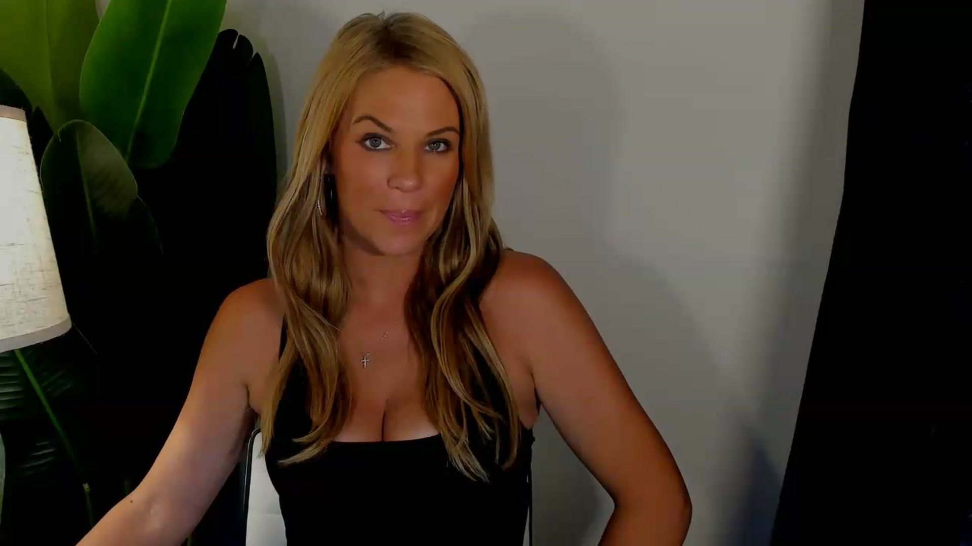 Gallery image thumbnail from Sowet4you1's myfreecams stream on, 08/11/2026, 04:47 image 14 of 20
