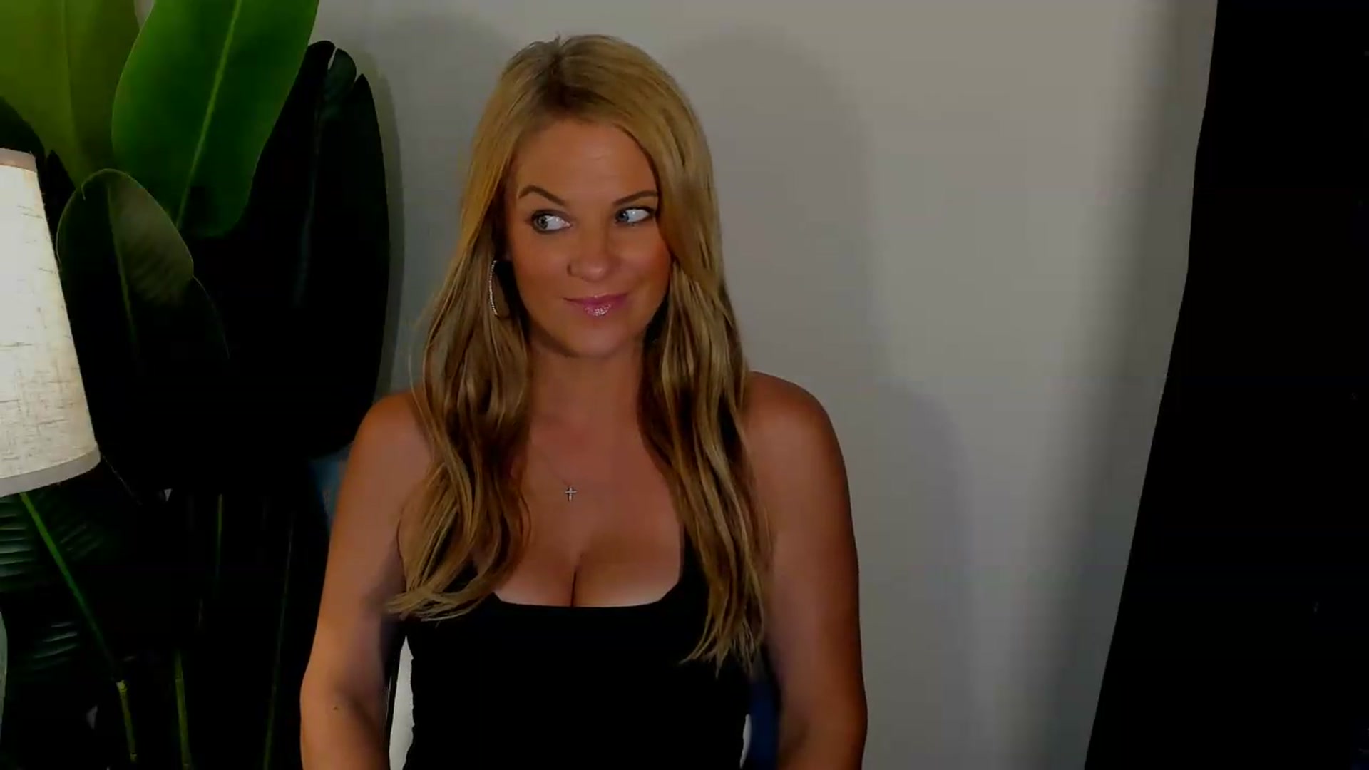 Gallery image thumbnail from Sowet4you1's myfreecams stream on, 08/11/2026, 05:58 image 11 of 20