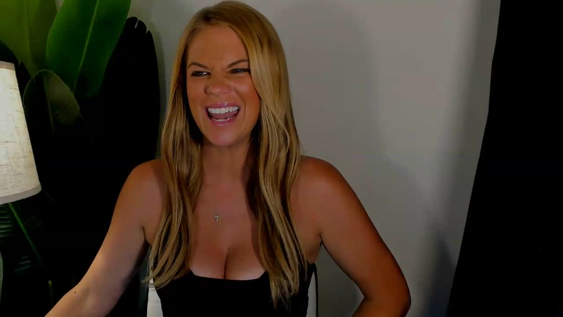 Gallery image thumbnail from Sowet4you1's myfreecams stream on, 08/11/2026, 05:58 image 18 of 20