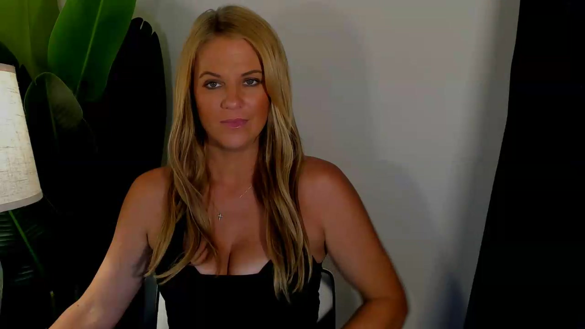 Gallery image thumbnail from Sowet4you1's myfreecams stream on, 08/11/2026, 05:58 image 17 of 20
