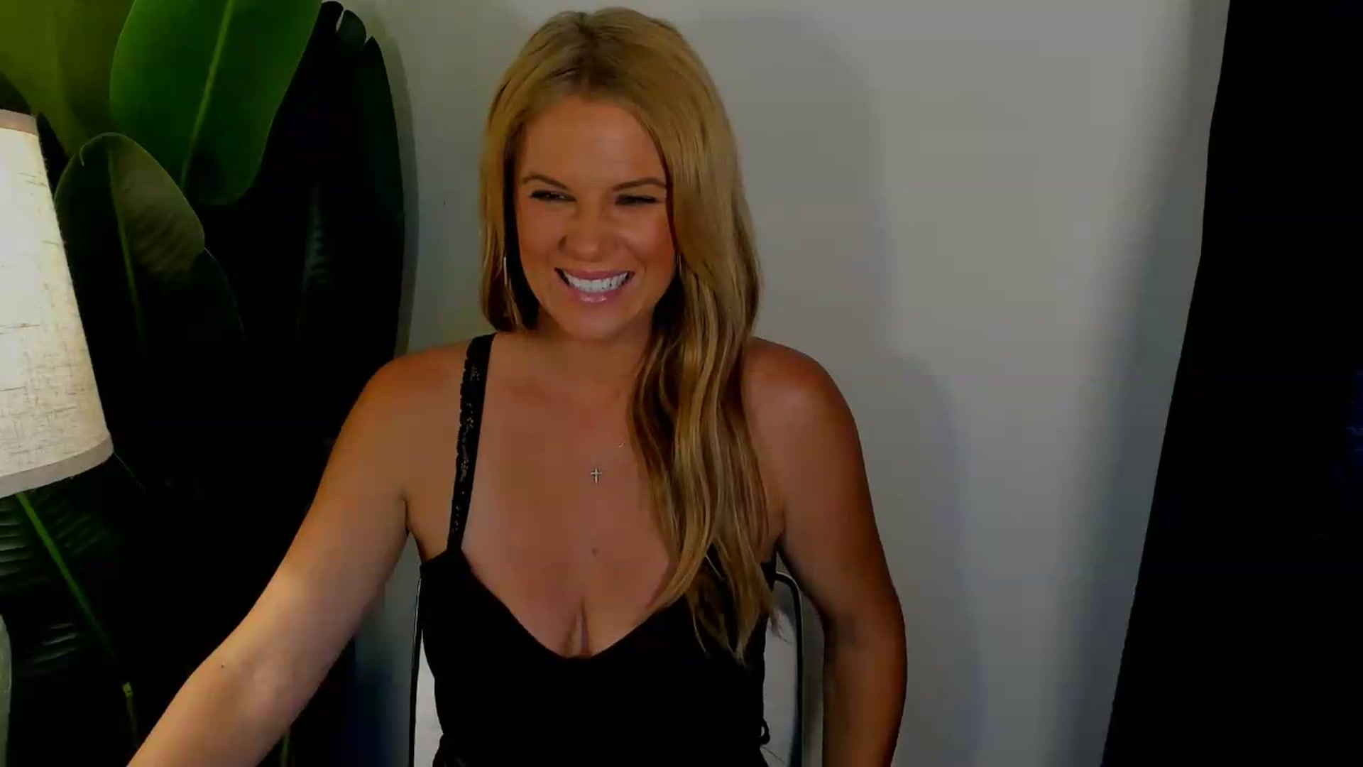 Gallery image thumbnail from Sowet4you1's myfreecams stream on, 08/12/2026, 03:36 image 9 of 20