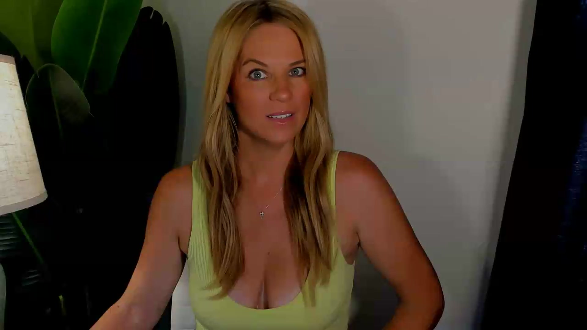 Gallery image thumbnail from Sowet4you1's myfreecams stream on, 08/13/2026, 02:09 image 7 of 20