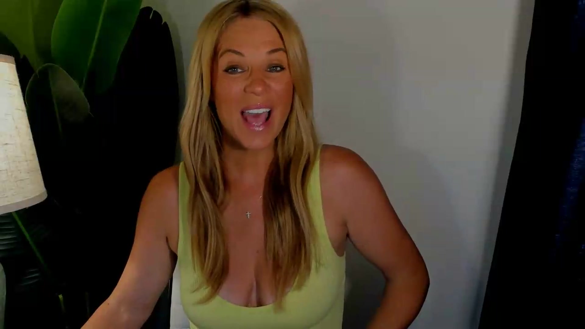 Gallery image thumbnail from Sowet4you1's myfreecams stream on, 08/13/2026, 02:09 image 3 of 20