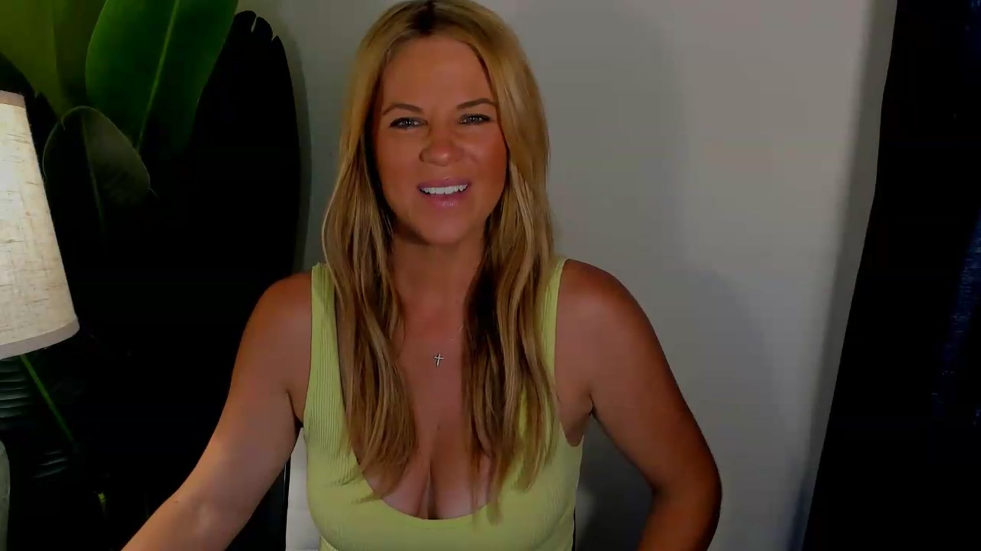 Gallery image thumbnail from Sowet4you1's myfreecams stream on, 08/13/2026, 02:09 image 16 of 20