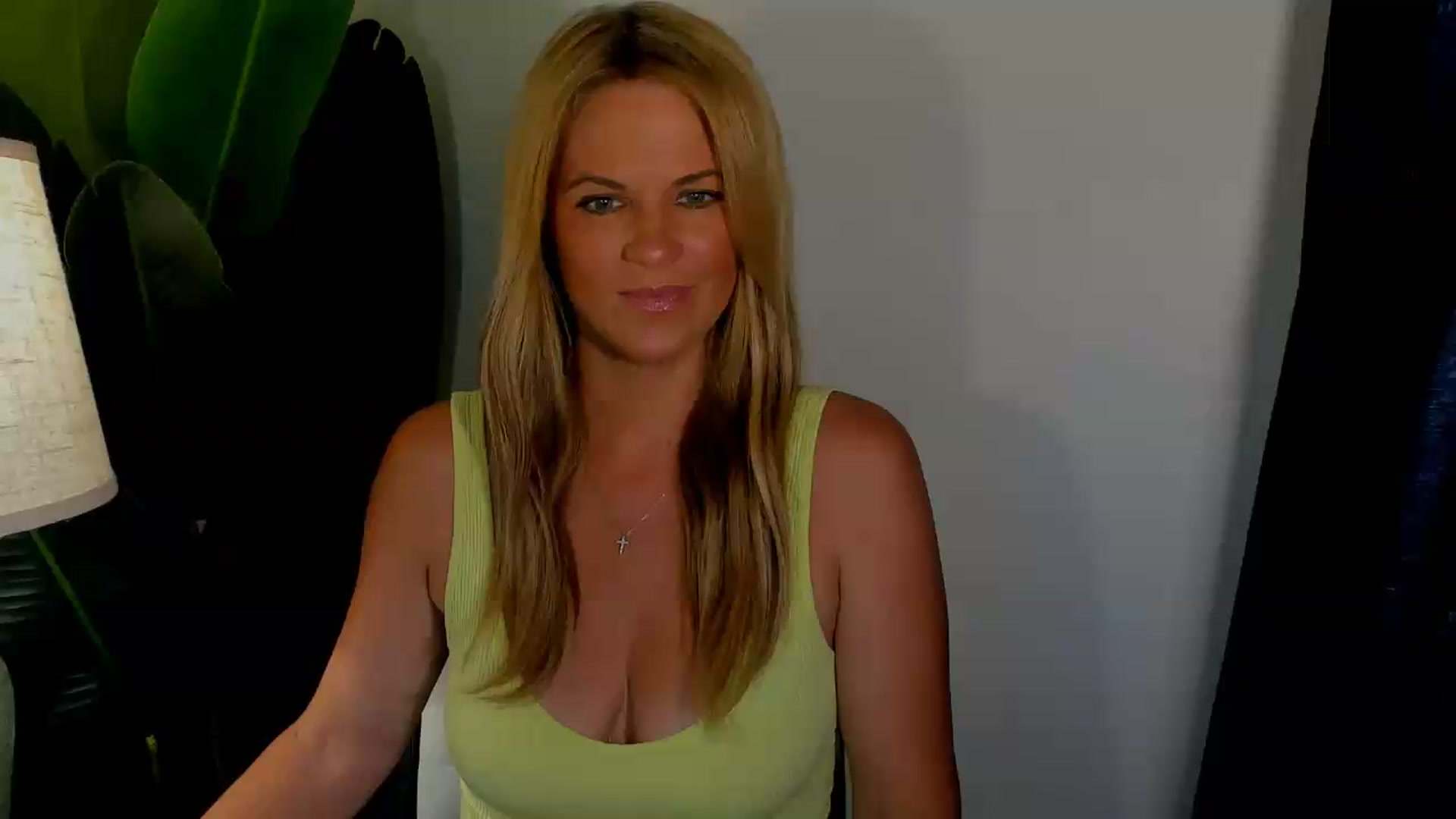 Gallery image thumbnail from Sowet4you1's myfreecams stream on, 08/13/2026, 05:37 image 1 of 20