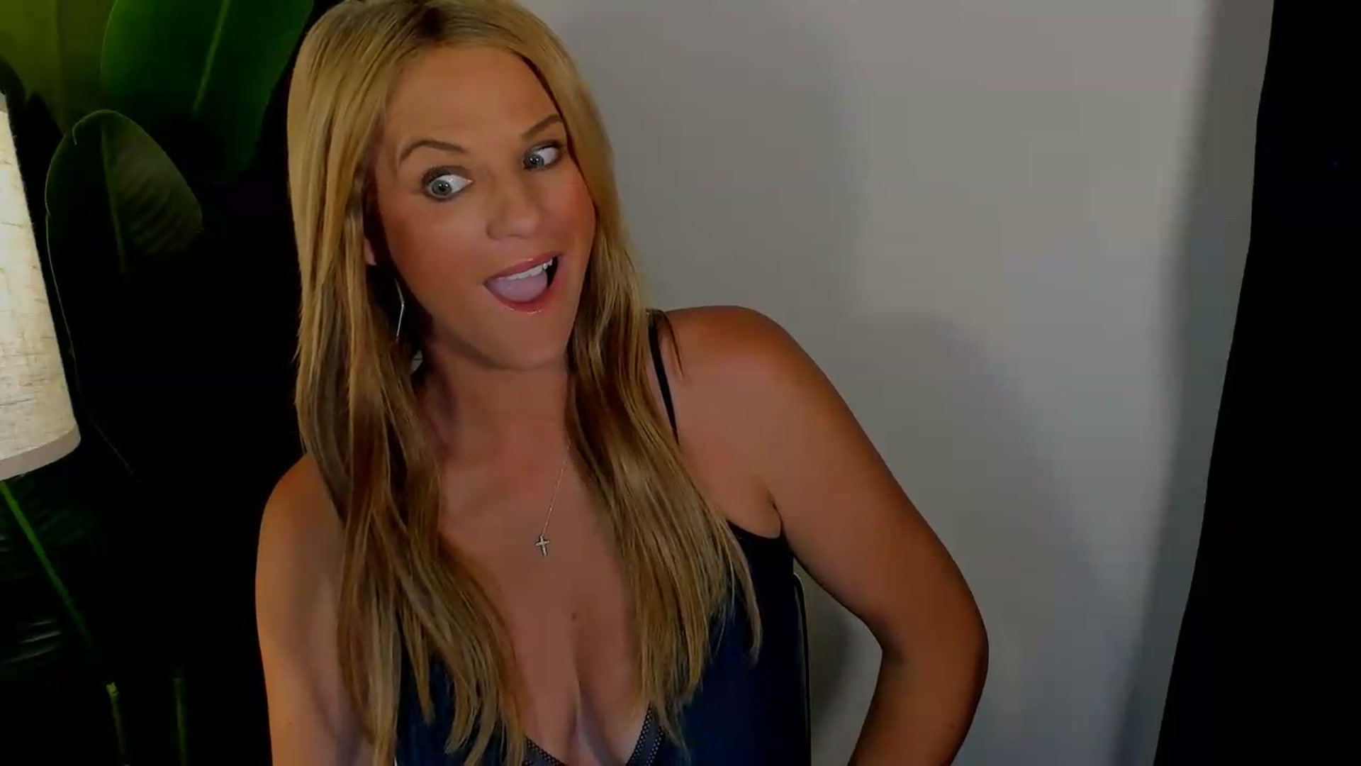 Gallery image thumbnail from Sowet4you1's myfreecams stream on, 08/14/2026, 03:30 image 16 of 20