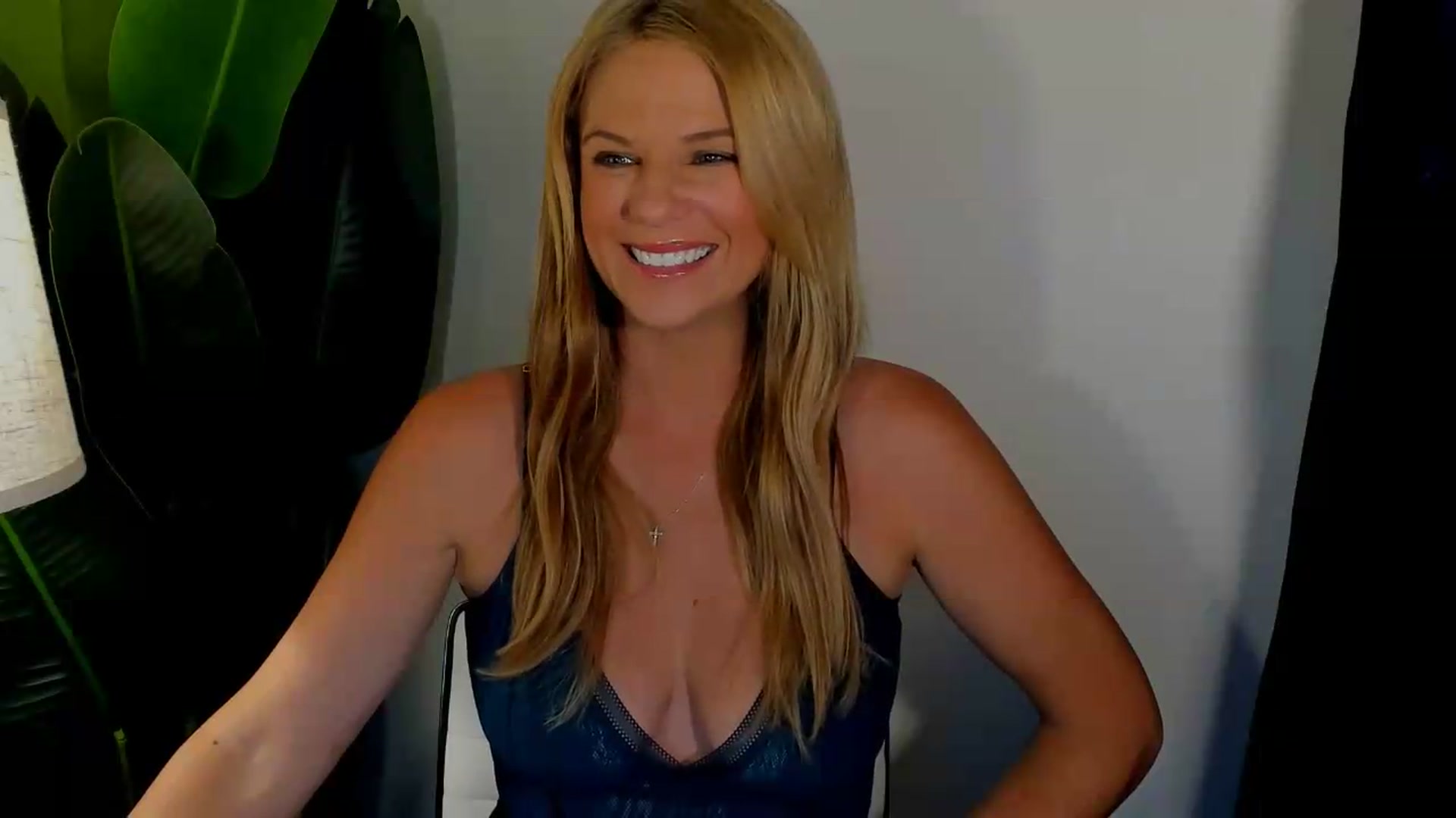 Gallery image thumbnail from Sowet4you1's myfreecams stream on, 08/14/2026, 03:30 image 4 of 20
