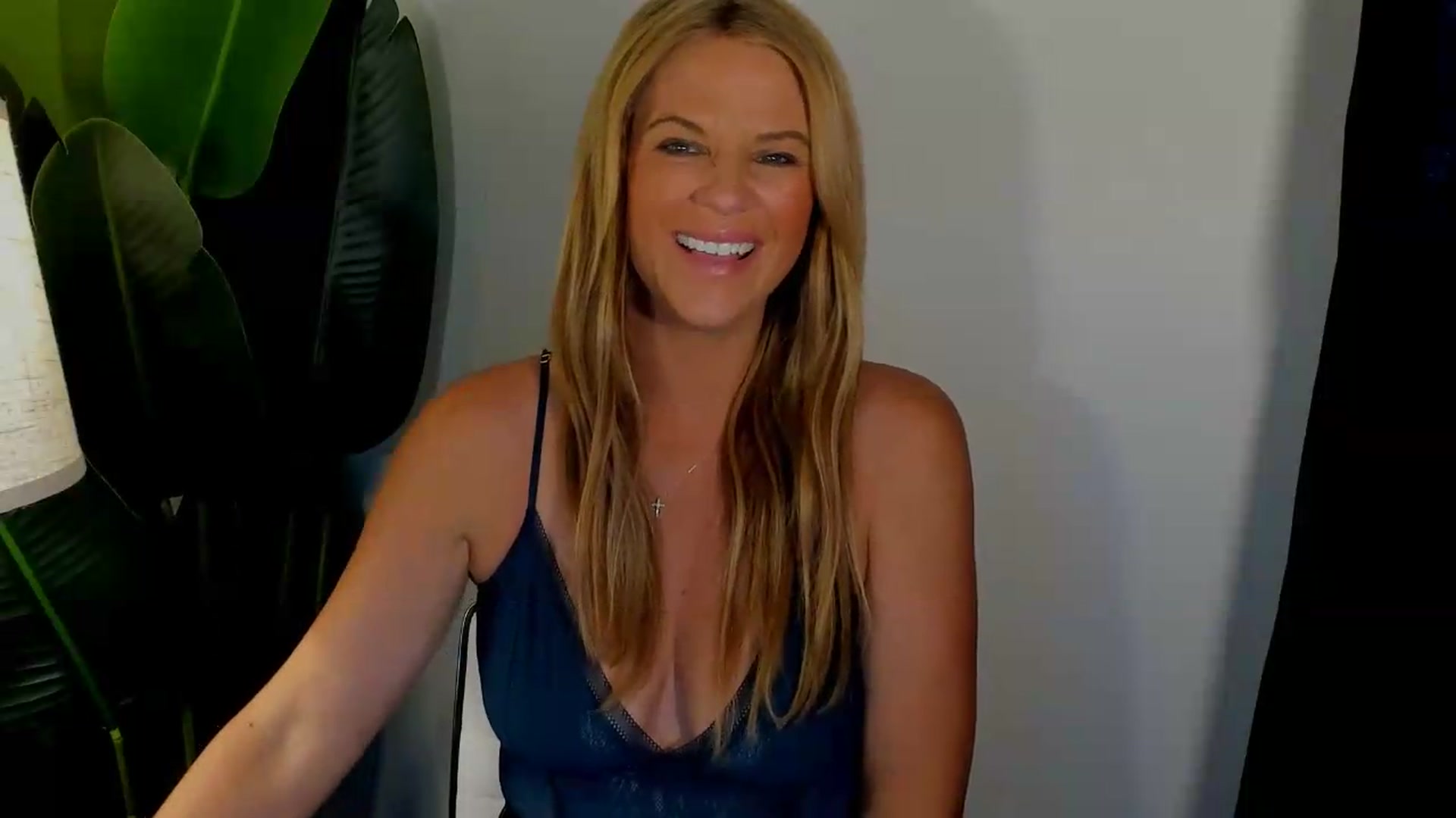 Gallery image thumbnail from Sowet4you1's myfreecams stream on, 08/14/2026, 04:44 image 12 of 20