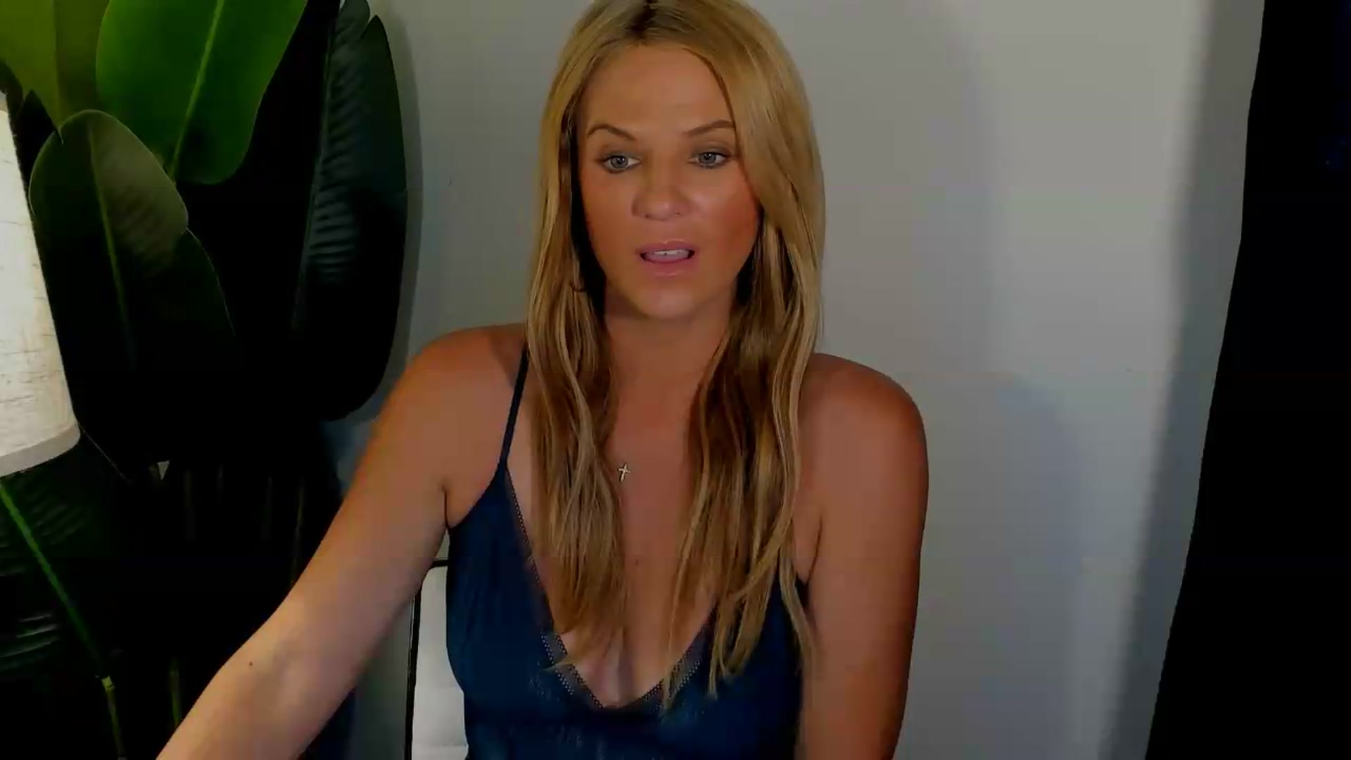 Gallery image thumbnail from Sowet4you1's myfreecams stream on, 08/14/2026, 04:44 image 18 of 20