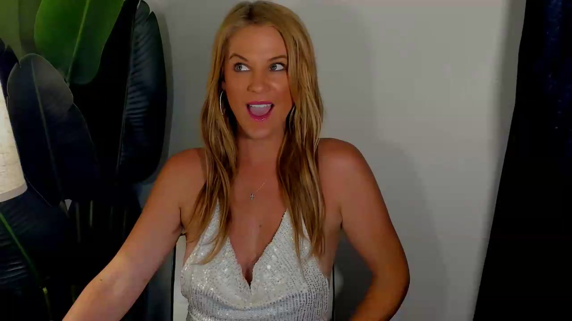 Gallery image thumbnail from Sowet4you1's myfreecams stream on, 08/15/2026, 05:44 image 13 of 20