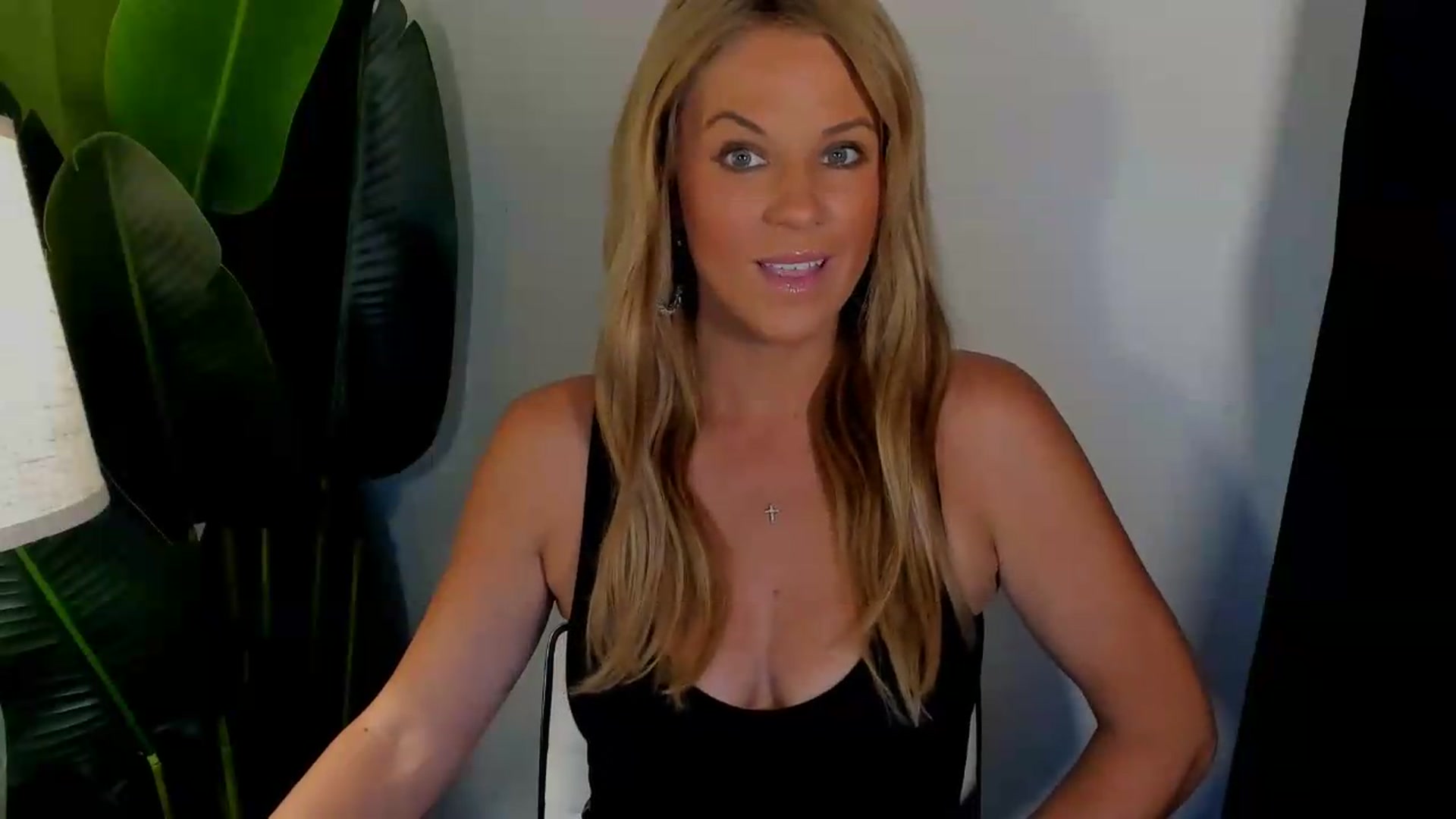 Gallery image thumbnail from Sowet4you1's myfreecams stream on, 08/17/2026, 02:49 image 3 of 20