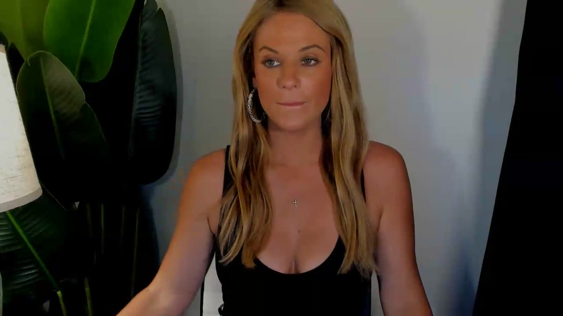 Gallery image thumbnail from Sowet4you1's myfreecams stream on, 08/17/2026, 03:43 image 2 of 20