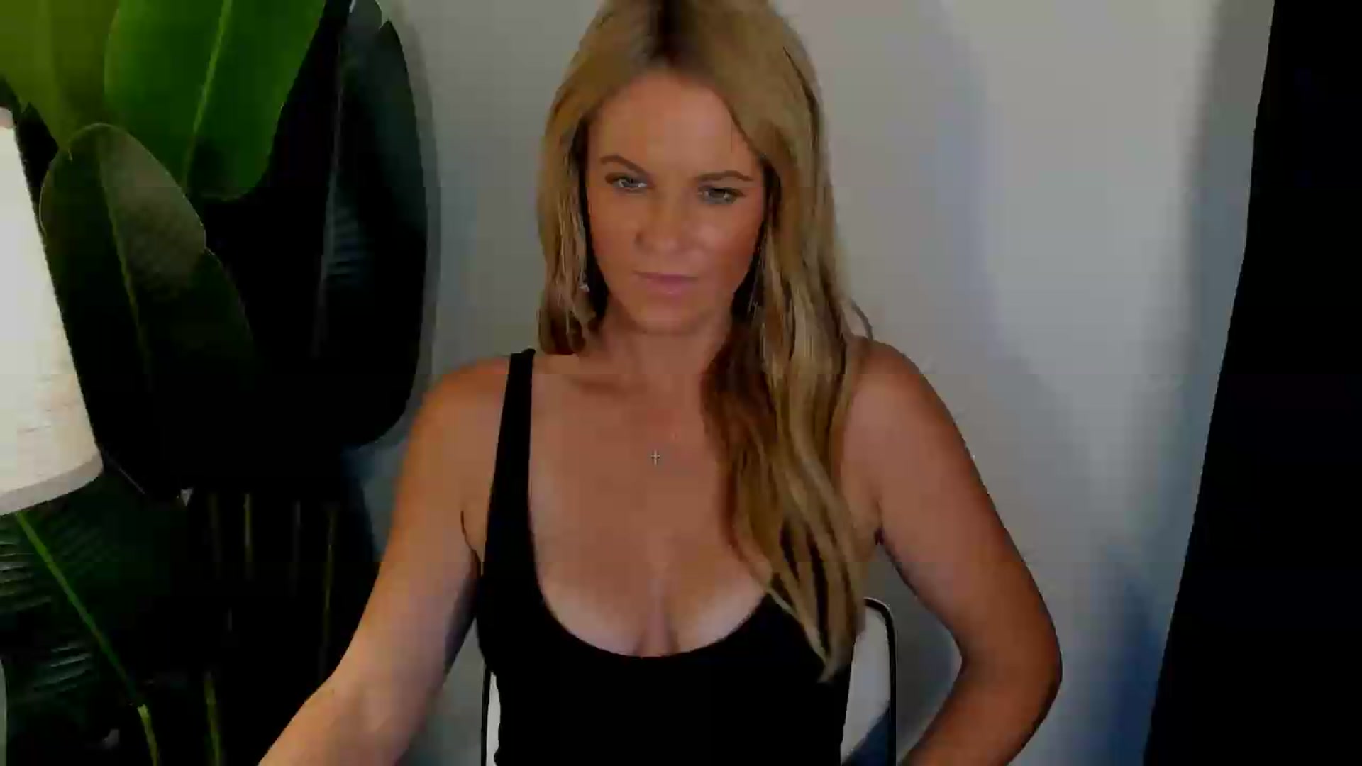 Gallery image thumbnail from Sowet4you1's myfreecams stream on, 08/17/2026, 05:59 image 7 of 20