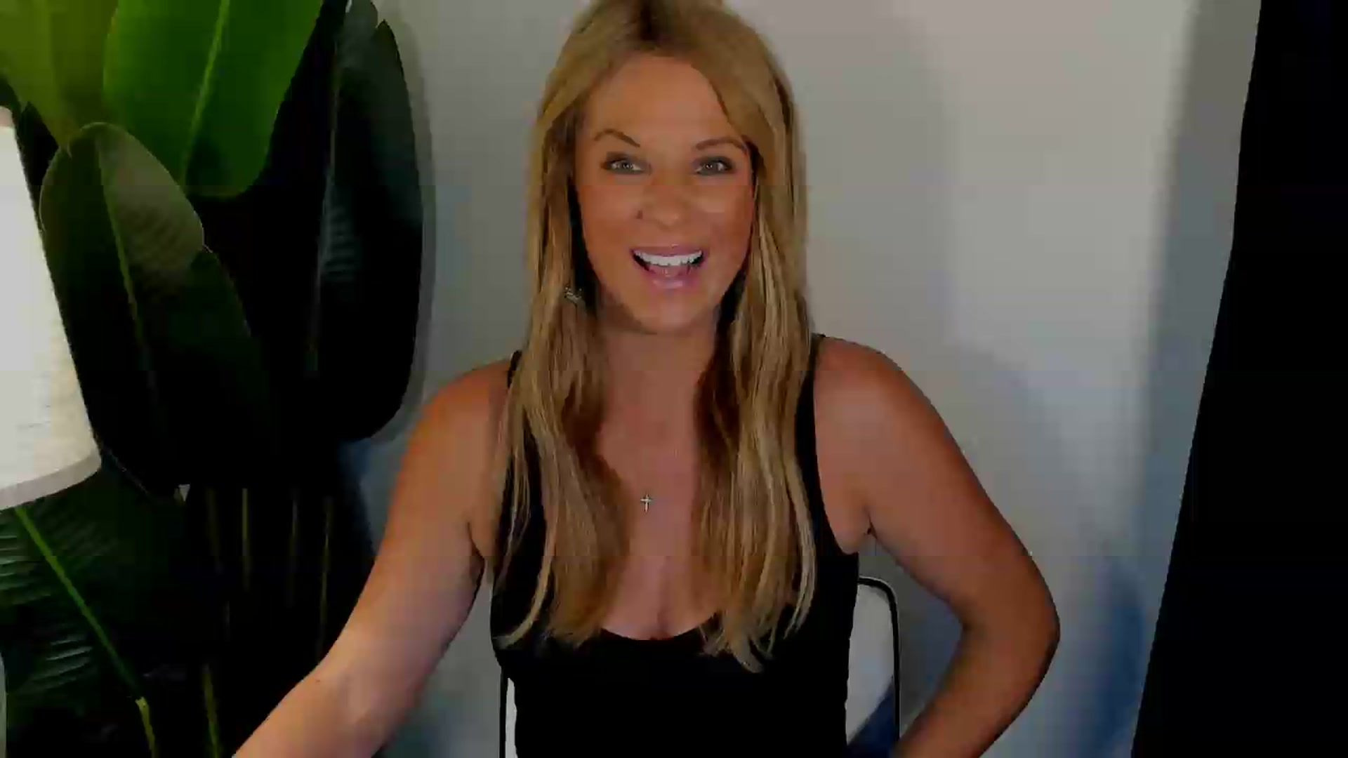 Gallery image thumbnail from Sowet4you1's myfreecams stream on, 08/17/2026, 05:59 image 1 of 20