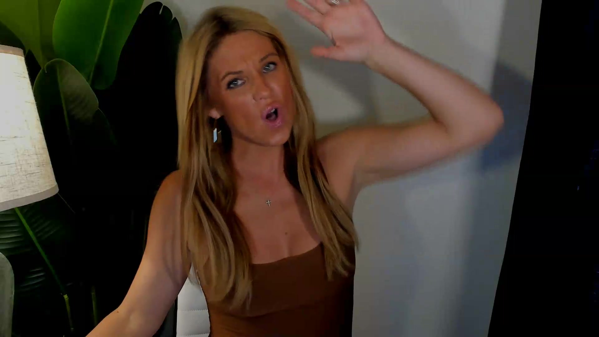Gallery image thumbnail from Sowet4you1's myfreecams stream on, 08/21/2026, 04:02 image 12 of 20