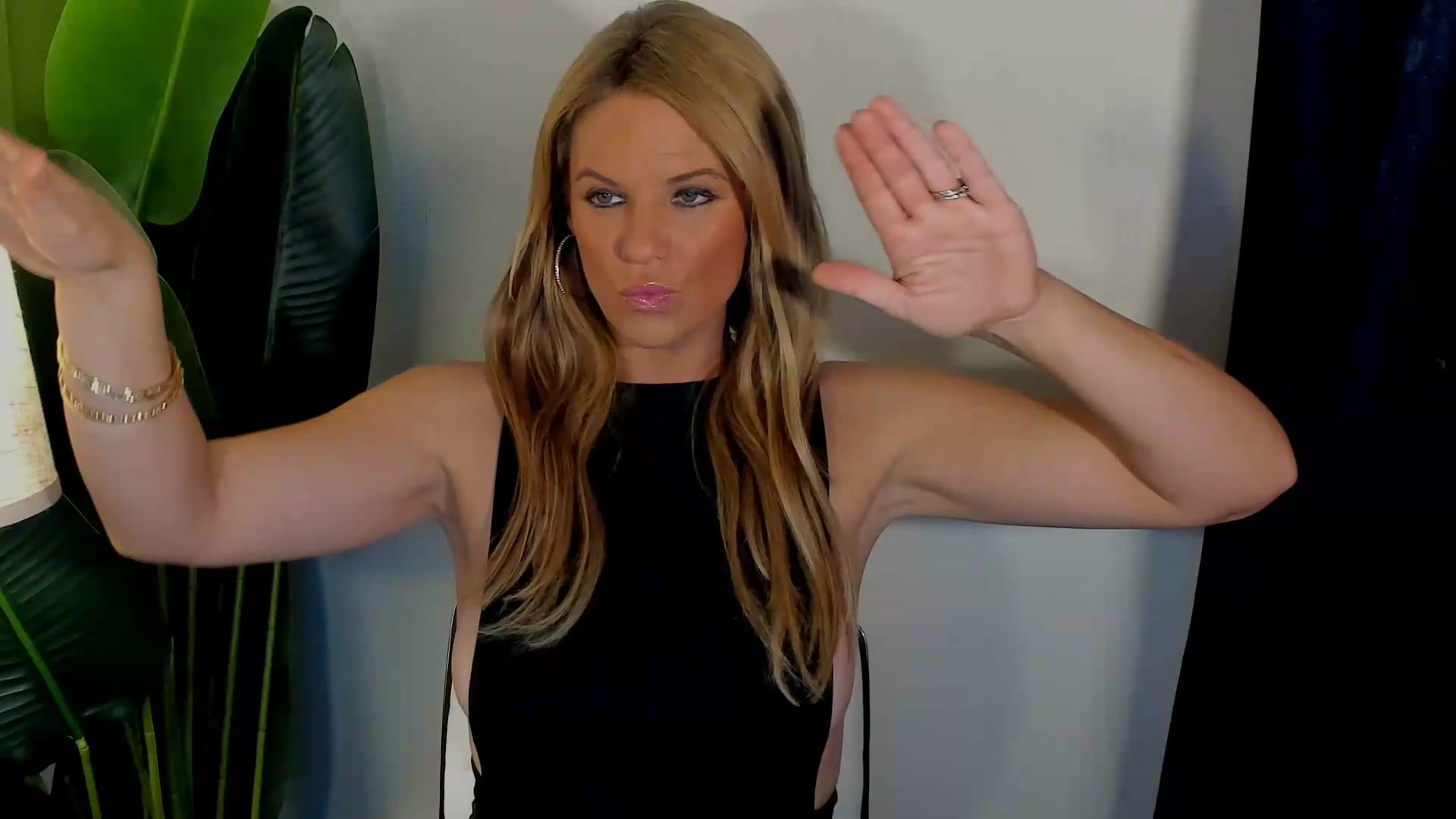 Gallery image thumbnail from Sowet4you1's myfreecams stream on, 08/23/2026, 01:52 image 17 of 20