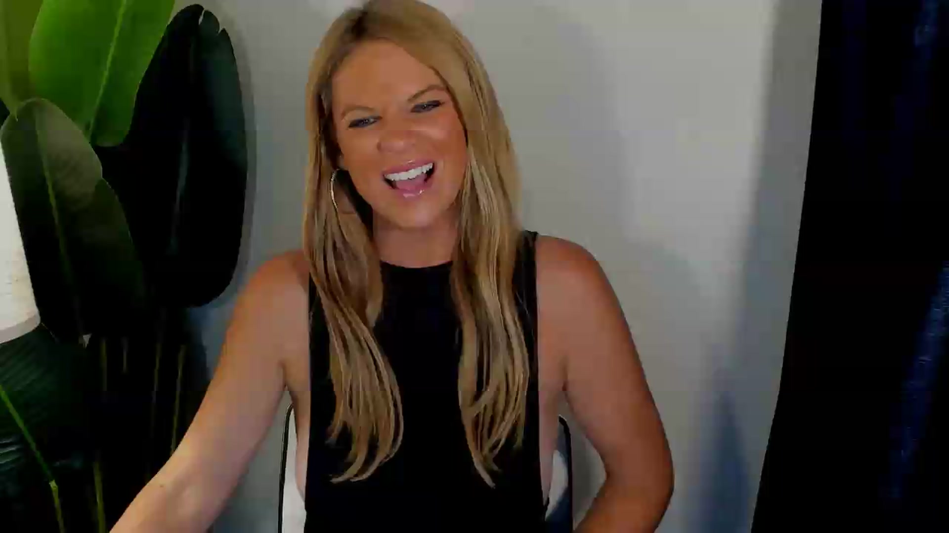 Gallery image thumbnail from Sowet4you1's myfreecams stream on, 08/23/2026, 04:54 image 1 of 20