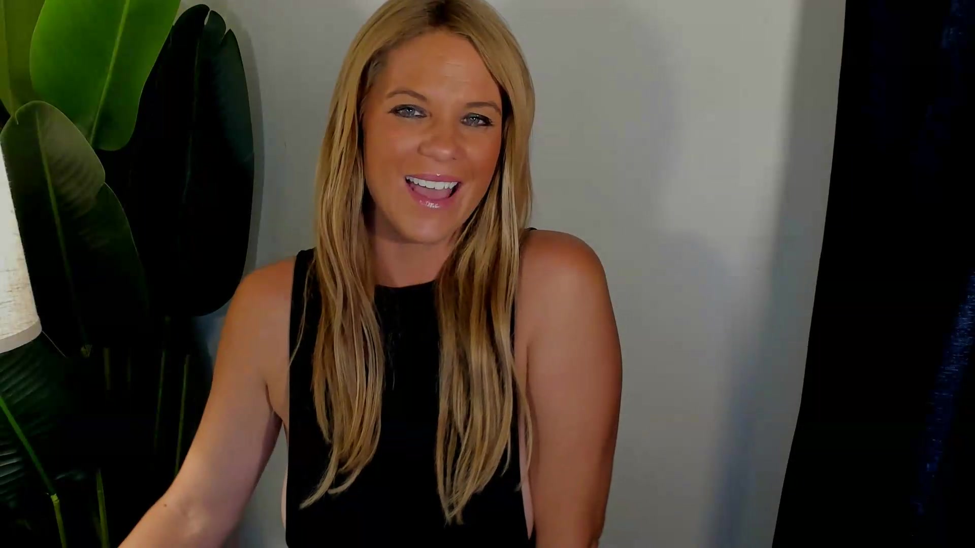 Gallery image thumbnail from Sowet4you1's myfreecams stream on, 08/23/2026, 04:54 image 14 of 20