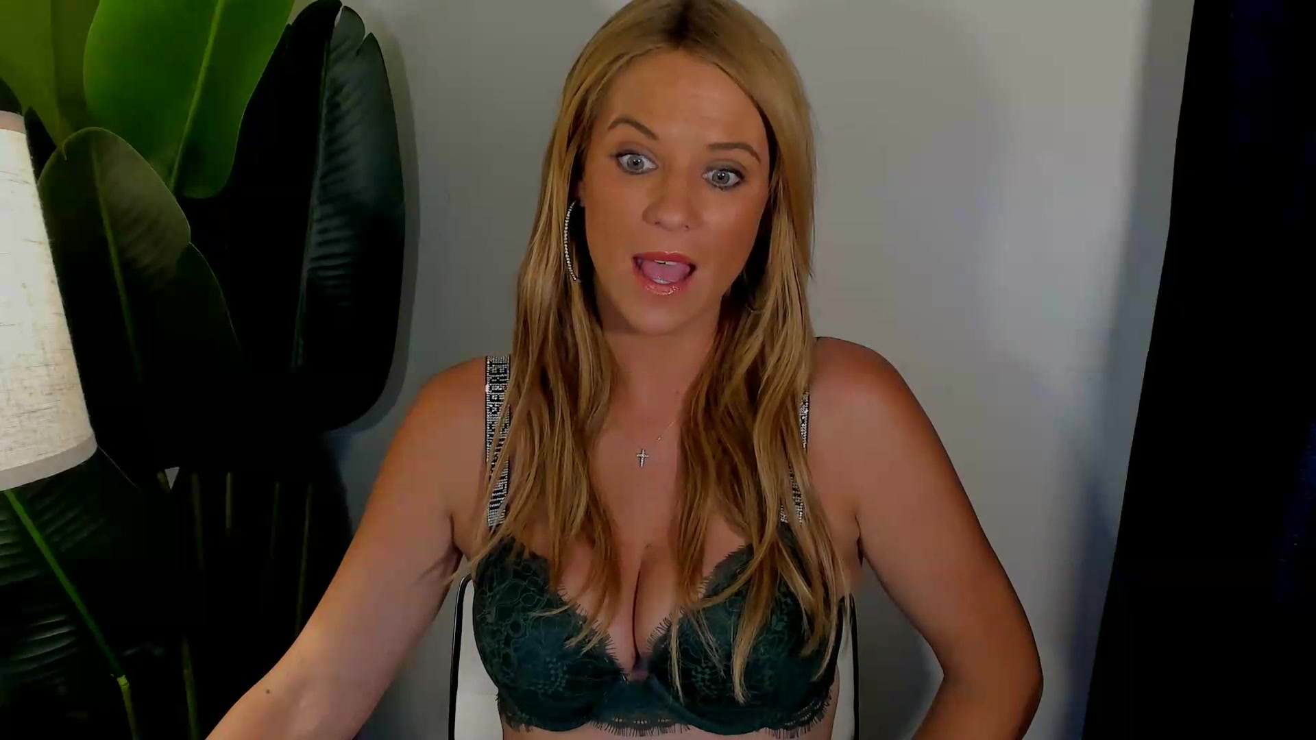 Gallery image thumbnail from Sowet4you1's myfreecams stream on, 08/24/2026, 05:09 image 5 of 20