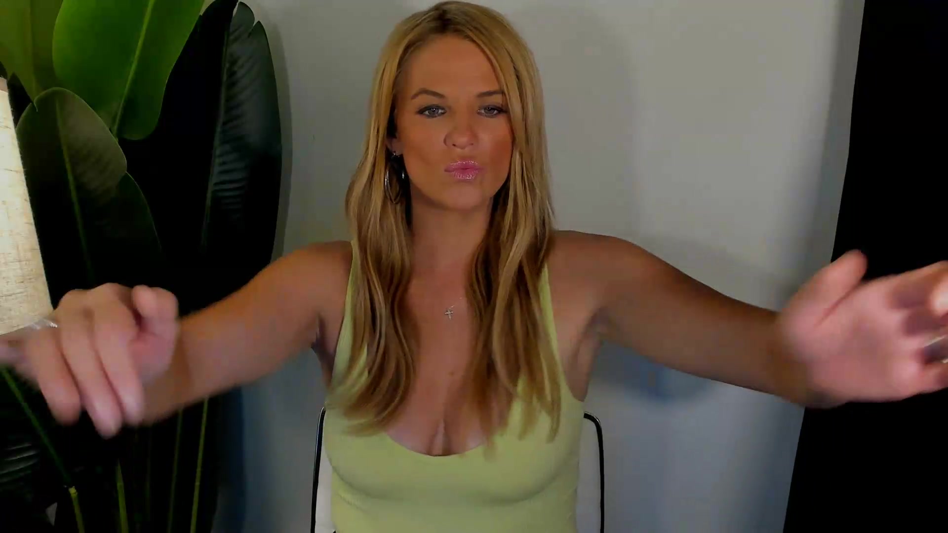 Gallery image thumbnail from Sowet4you1's myfreecams stream on, 08/25/2026, 02:11 image 2 of 20