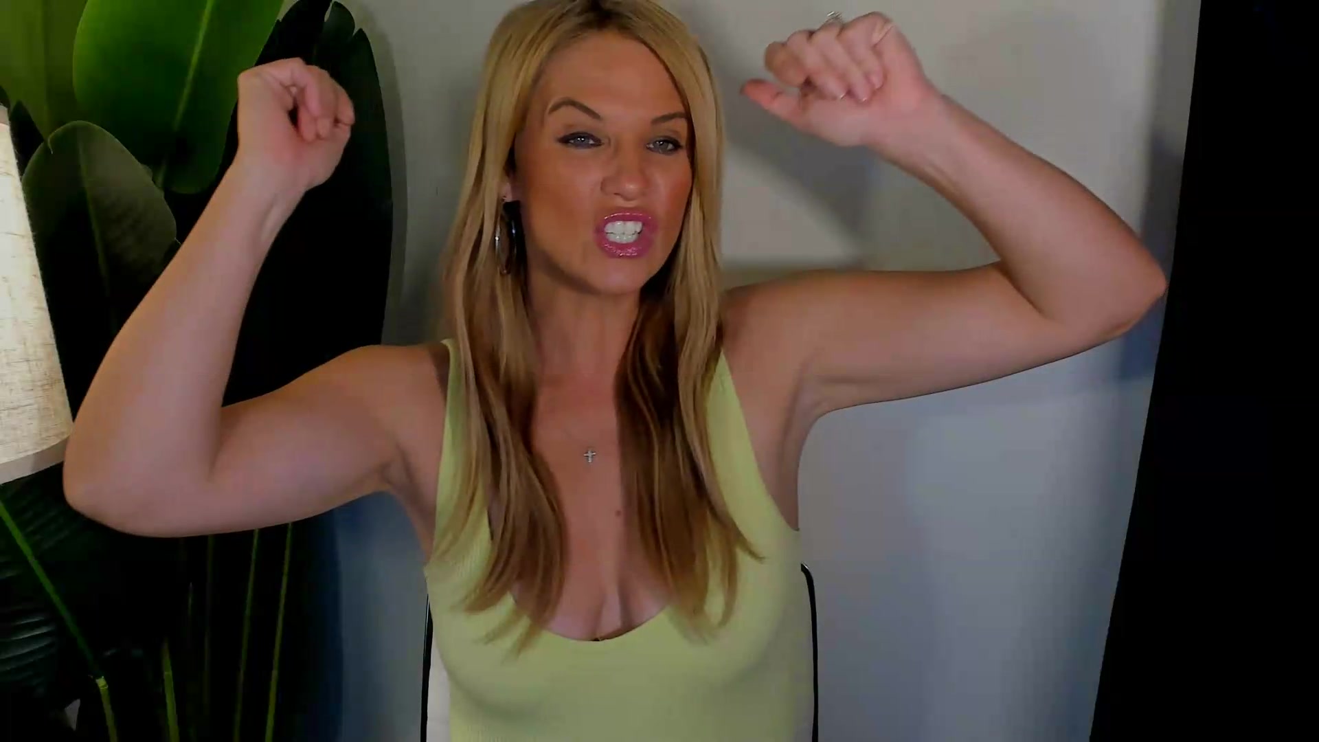 Gallery image thumbnail from Sowet4you1's myfreecams stream on, 08/25/2026, 02:46 image 12 of 20