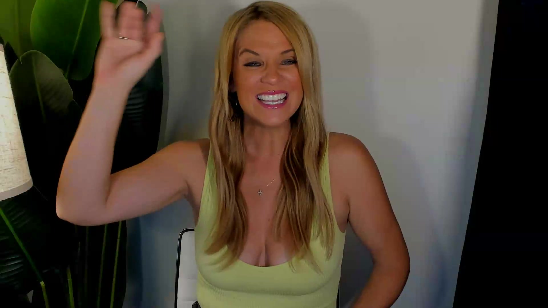 Gallery image thumbnail from Sowet4you1's myfreecams stream on, 08/25/2026, 02:46 image 15 of 20