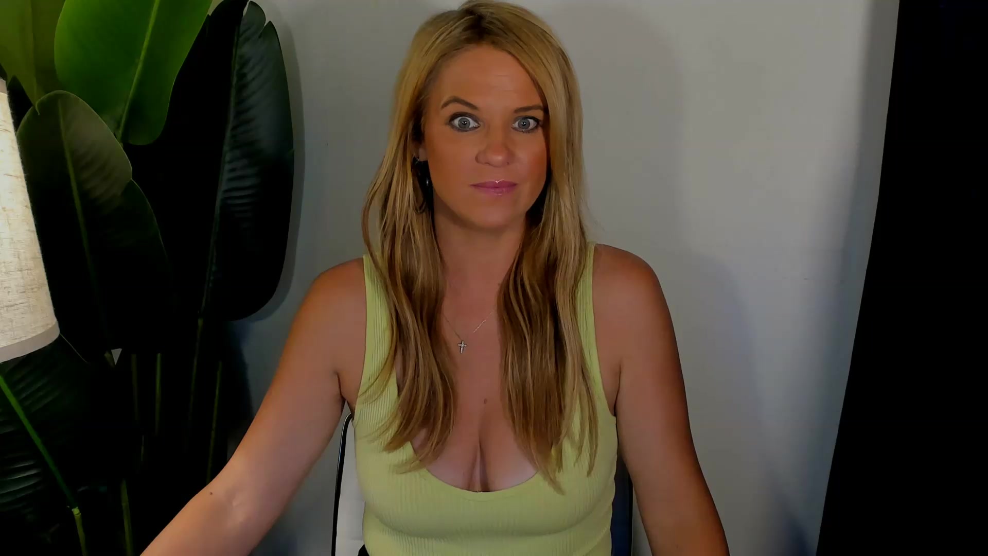 Gallery image thumbnail from Sowet4you1's myfreecams stream on, 08/25/2026, 03:17 image 4 of 20