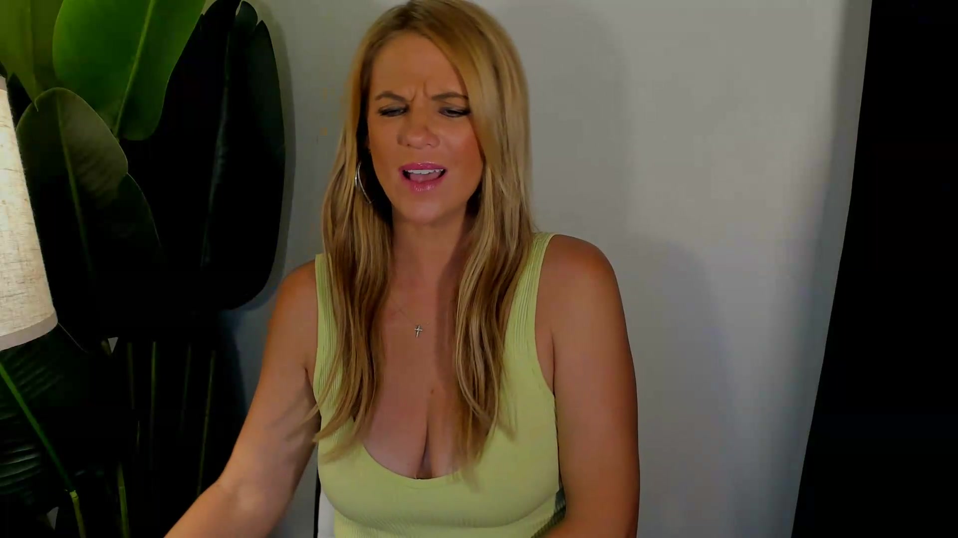 Gallery image thumbnail from Sowet4you1's myfreecams stream on, 08/25/2026, 03:34 image 11 of 20