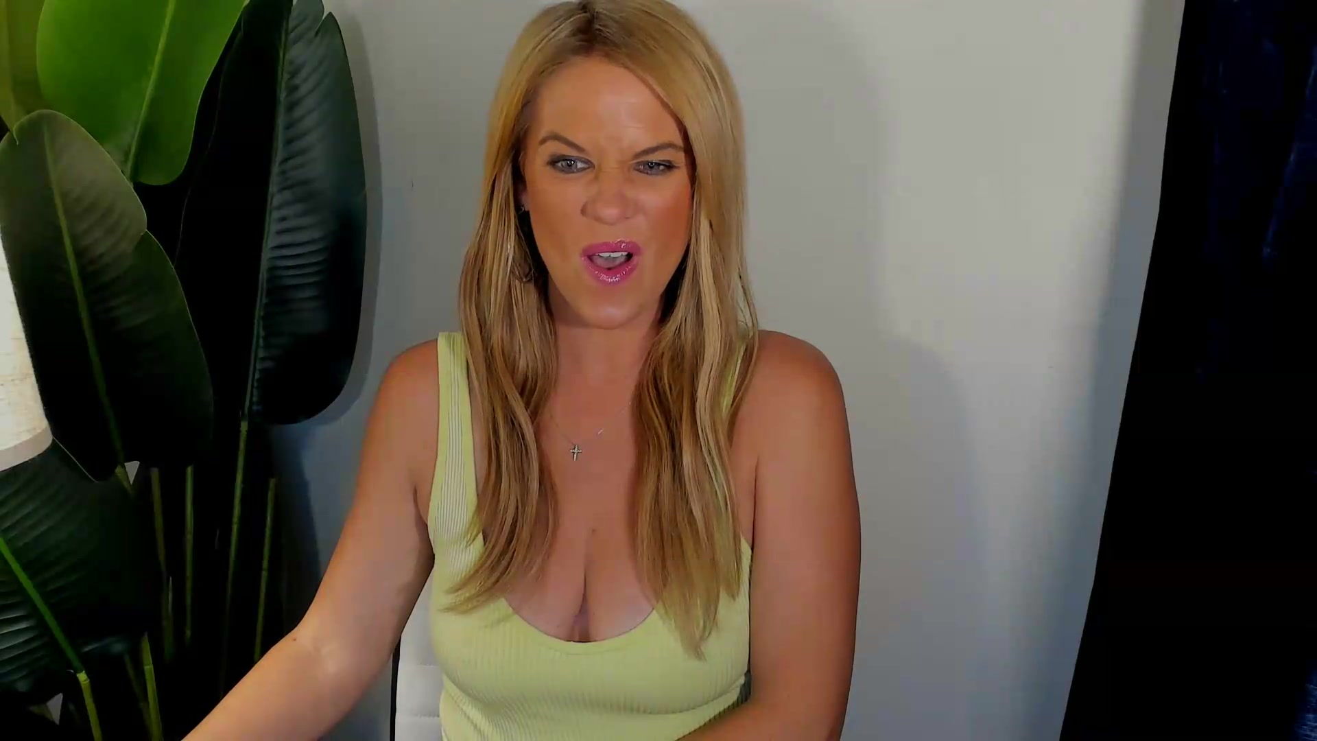 Gallery image thumbnail from Sowet4you1's myfreecams stream on, 08/25/2026, 04:48 image 5 of 20