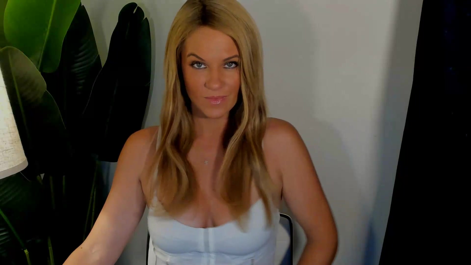 Gallery image thumbnail from Sowet4you1's myfreecams stream on, 08/26/2026, 02:31 image 9 of 20