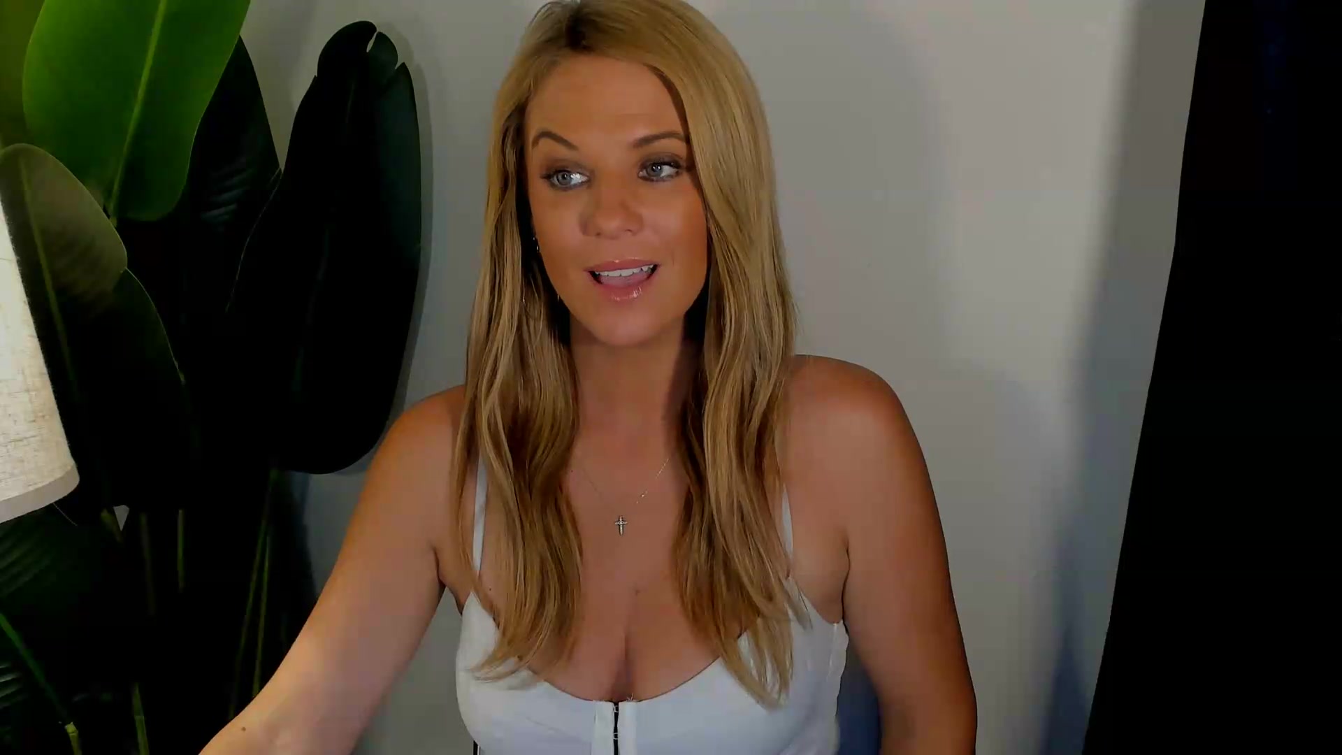 Gallery image thumbnail from Sowet4you1's myfreecams stream on, 08/26/2026, 05:22 image 13 of 20