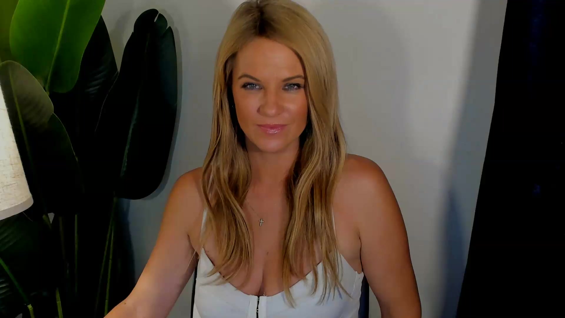 Gallery image thumbnail from Sowet4you1's myfreecams stream on, 08/26/2026, 05:35 image 18 of 20