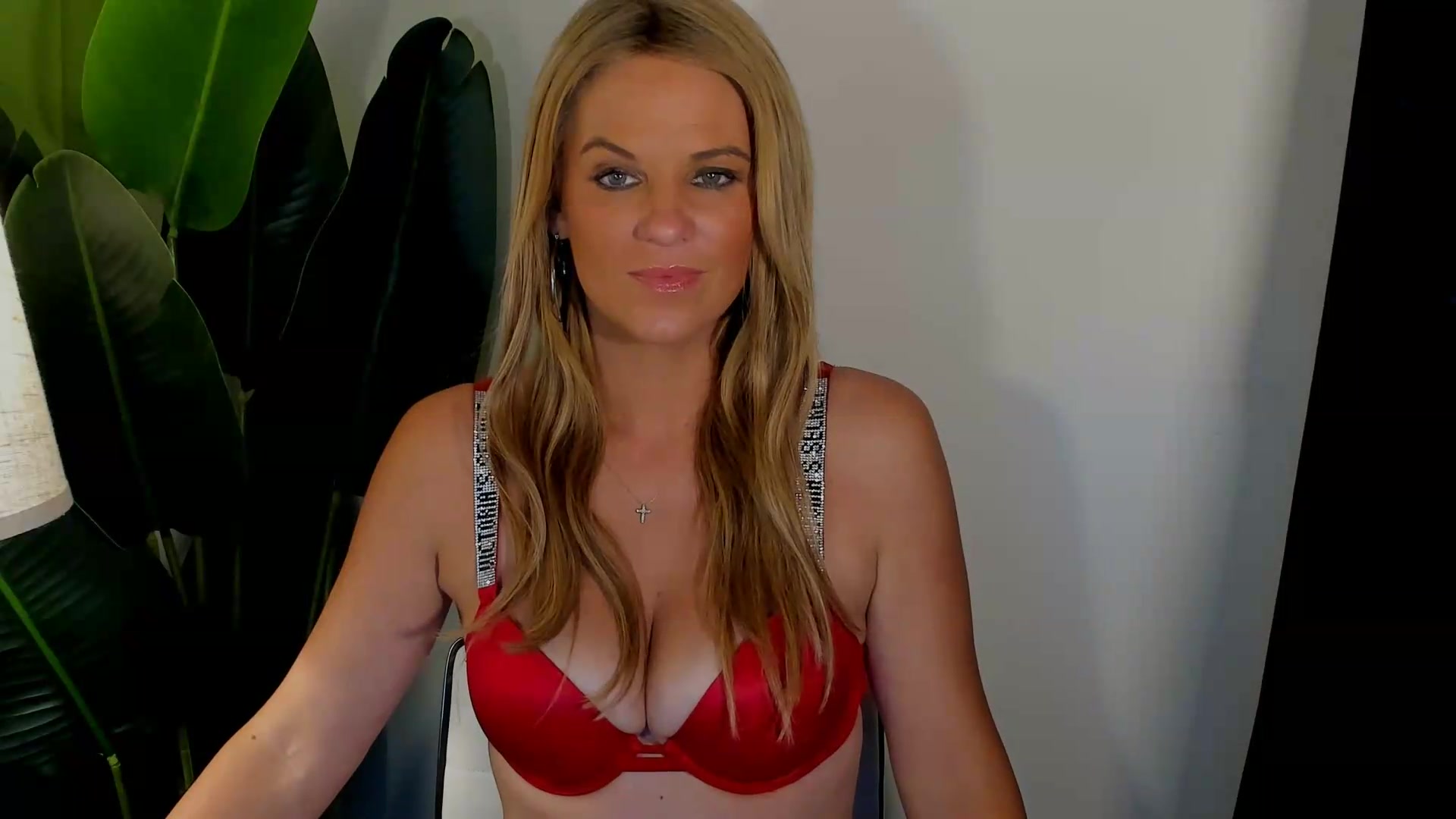 Gallery image thumbnail from Sowet4you1's myfreecams stream on, 08/28/2026, 03:31 image 7 of 20