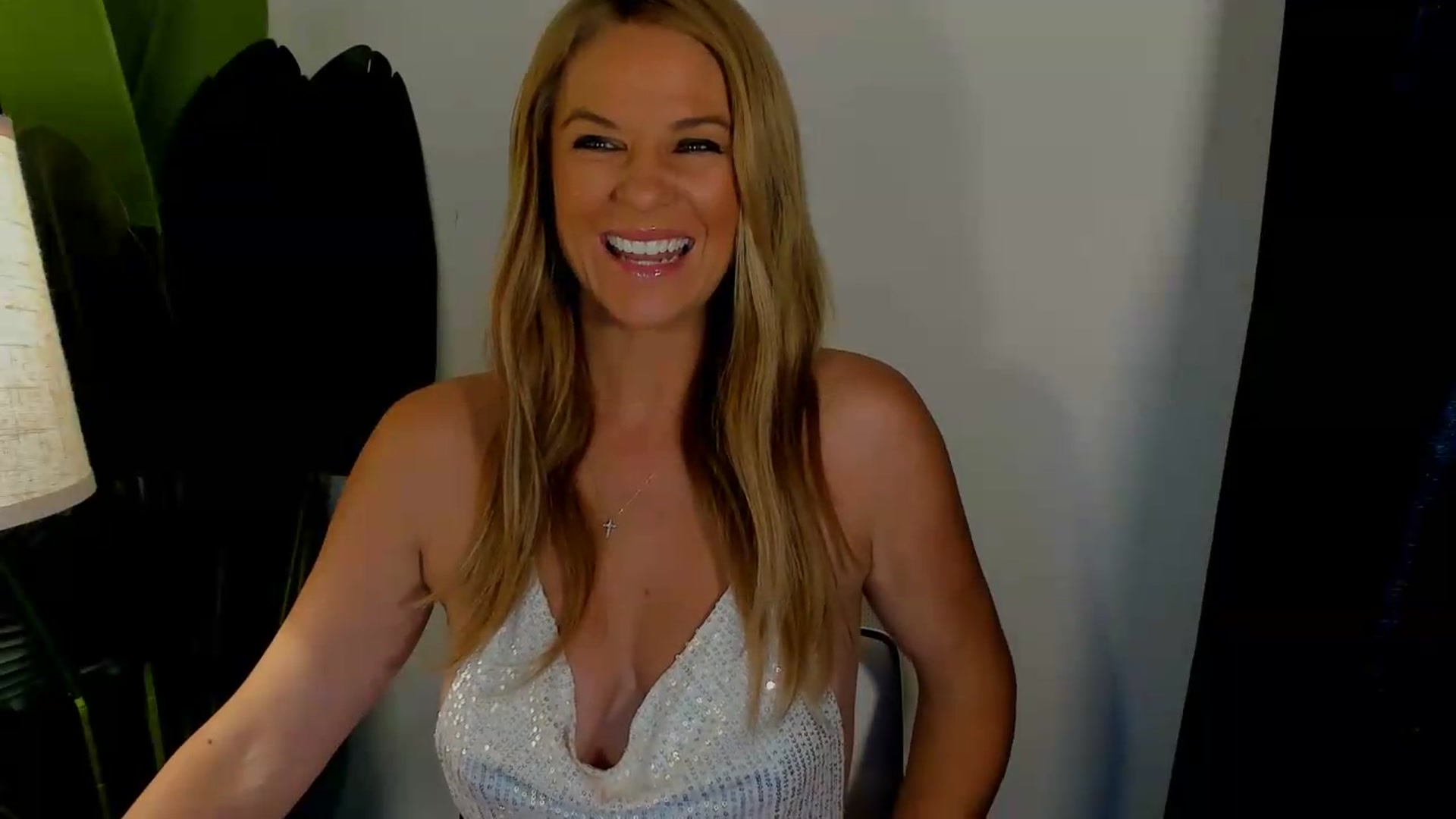 Gallery image thumbnail from Sowet4you1's myfreecams stream on, 08/29/2026, 01:48 image 15 of 20