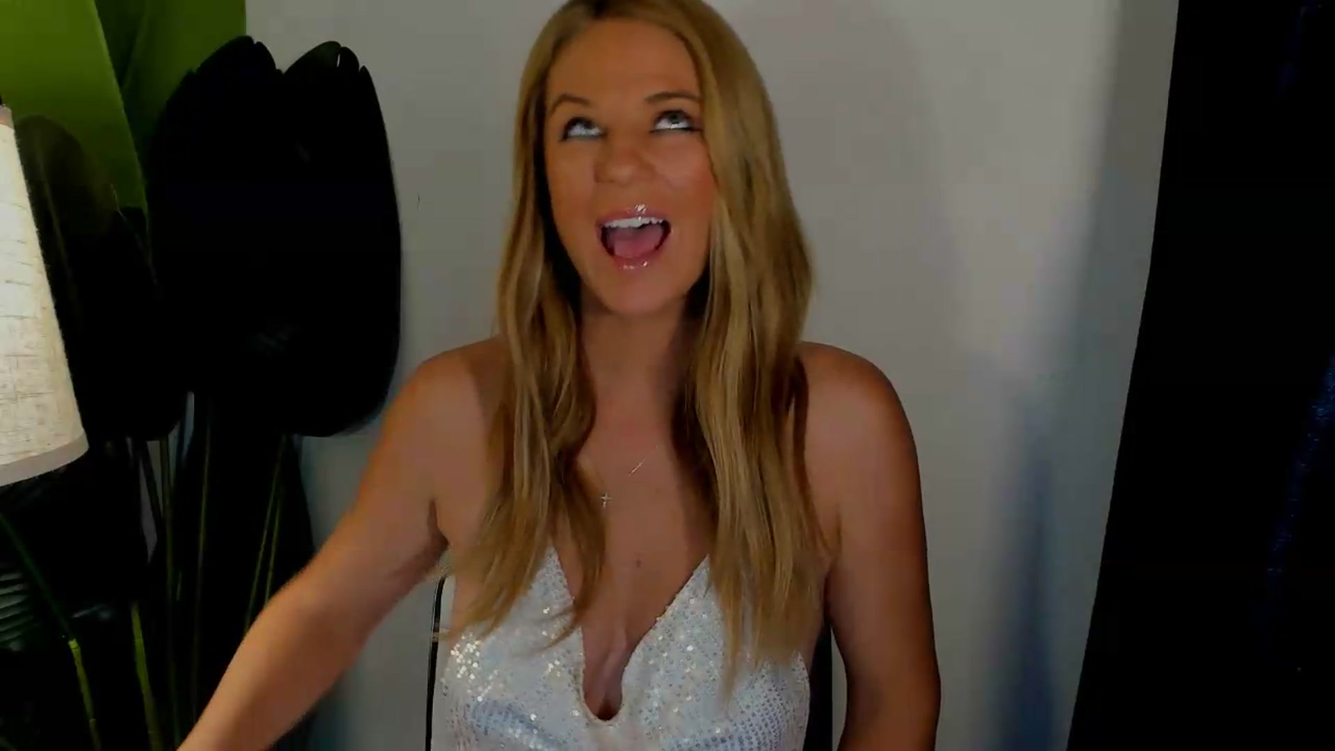 Gallery image thumbnail from Sowet4you1's myfreecams stream on, 08/29/2026, 01:48 image 16 of 20