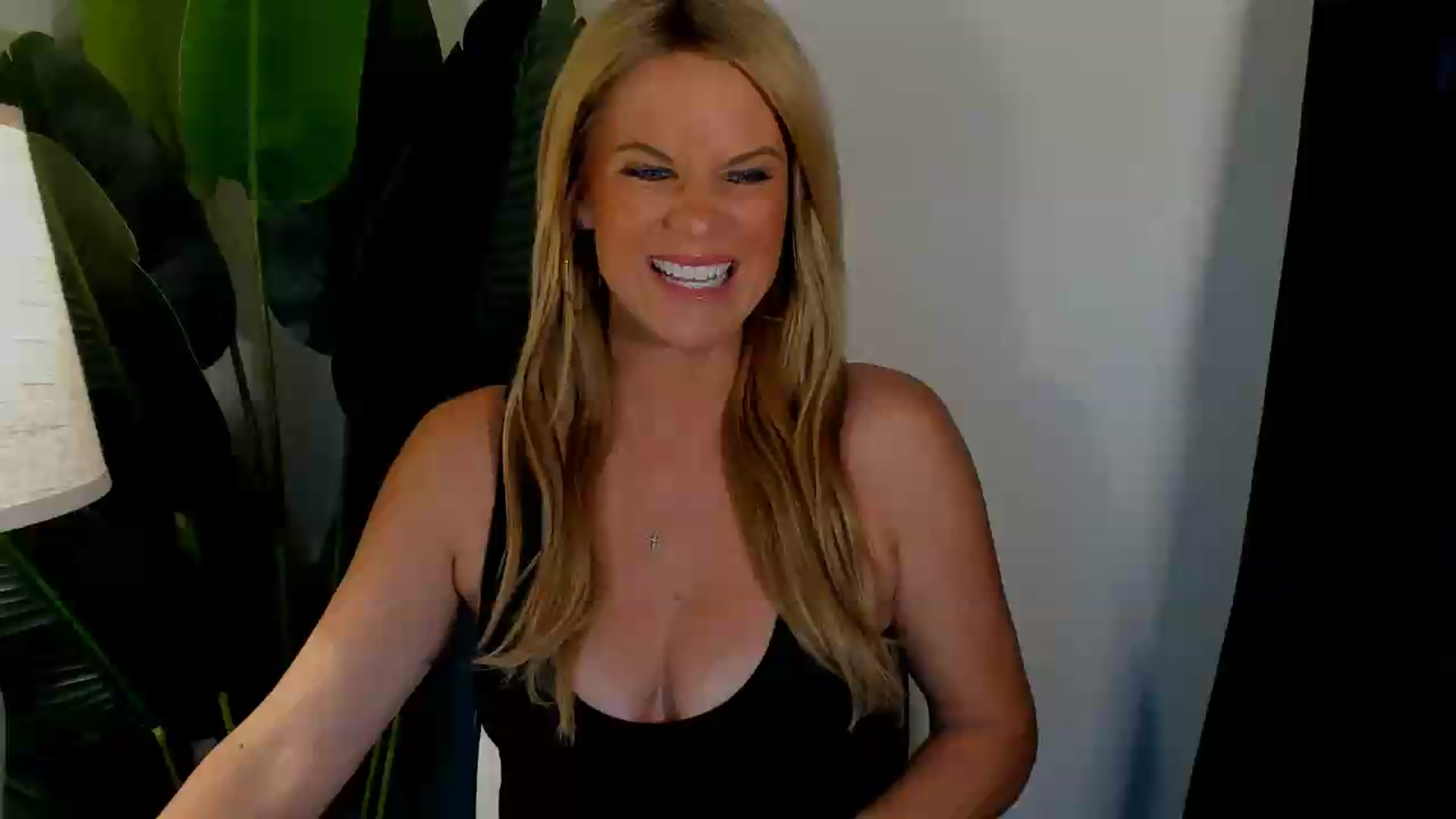 Gallery image thumbnail from Sowet4you1's myfreecams stream on, 08/30/2026, 03:22 image 1 of 20