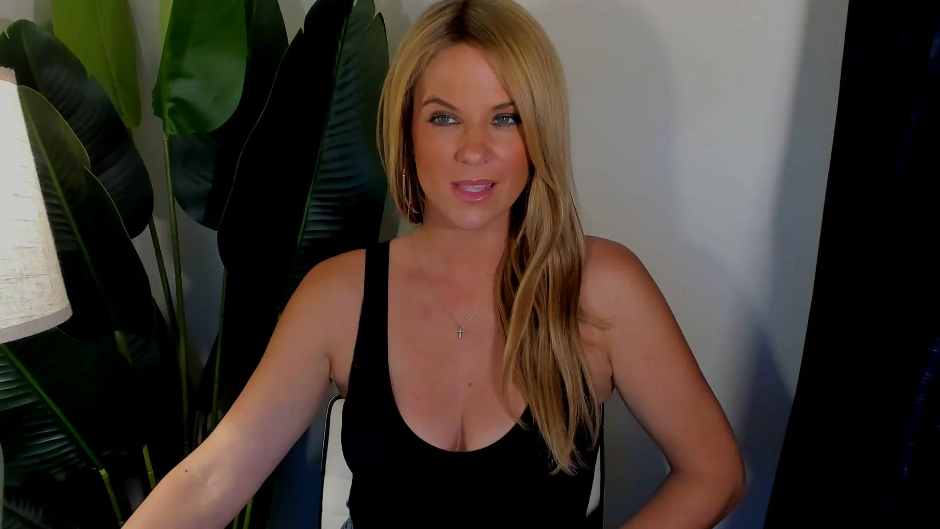 Gallery image thumbnail from Sowet4you1's myfreecams stream on, 08/30/2026, 05:20 image 10 of 20
