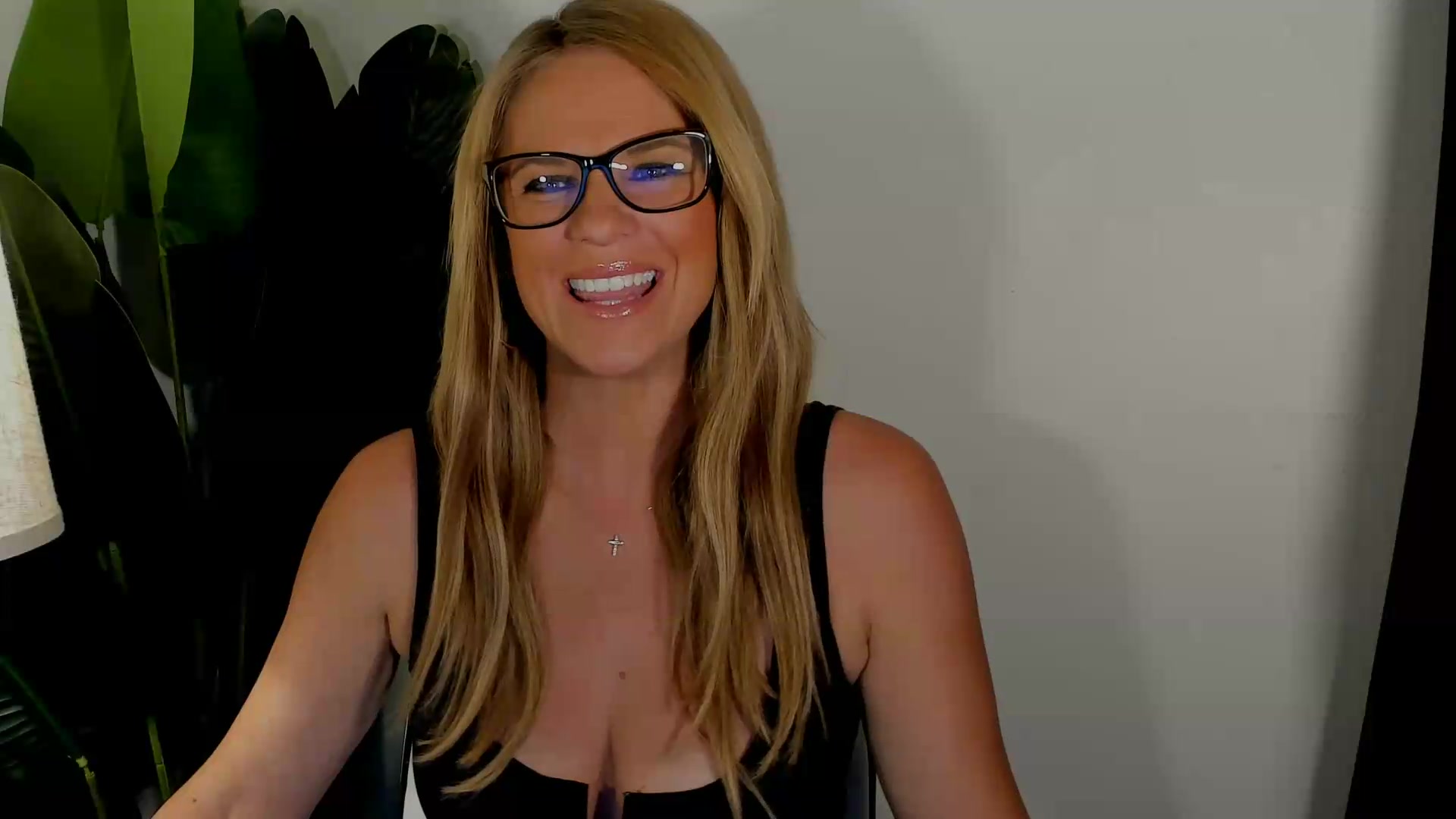 Gallery image thumbnail from Sowet4you1's myfreecams stream on, 09/18/2026, 04:34 image 19 of 20