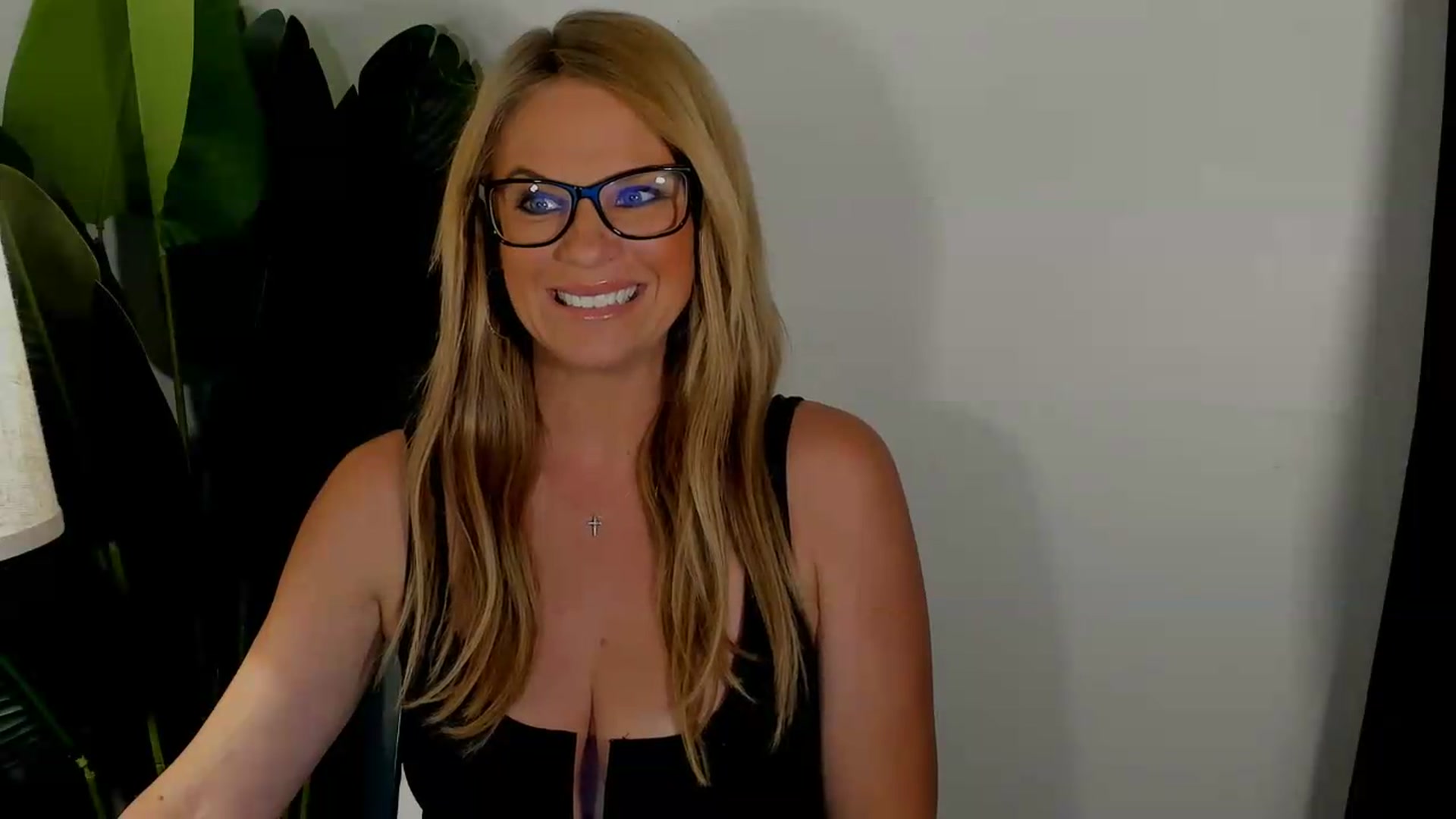 Gallery image thumbnail from Sowet4you1's myfreecams stream on, 09/18/2026, 04:34 image 7 of 20