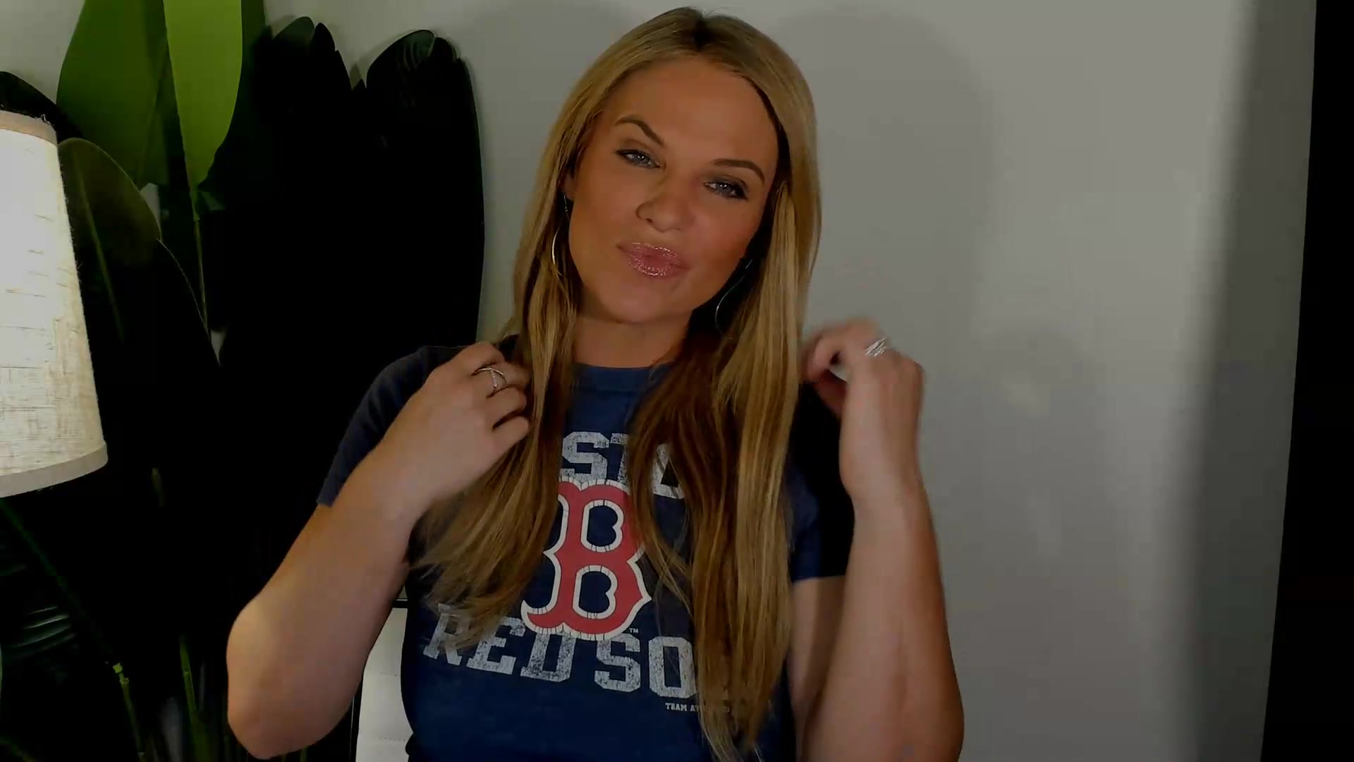 Gallery image thumbnail from Sowet4you1's myfreecams stream on, 09/19/2026, 01:43 image 18 of 20