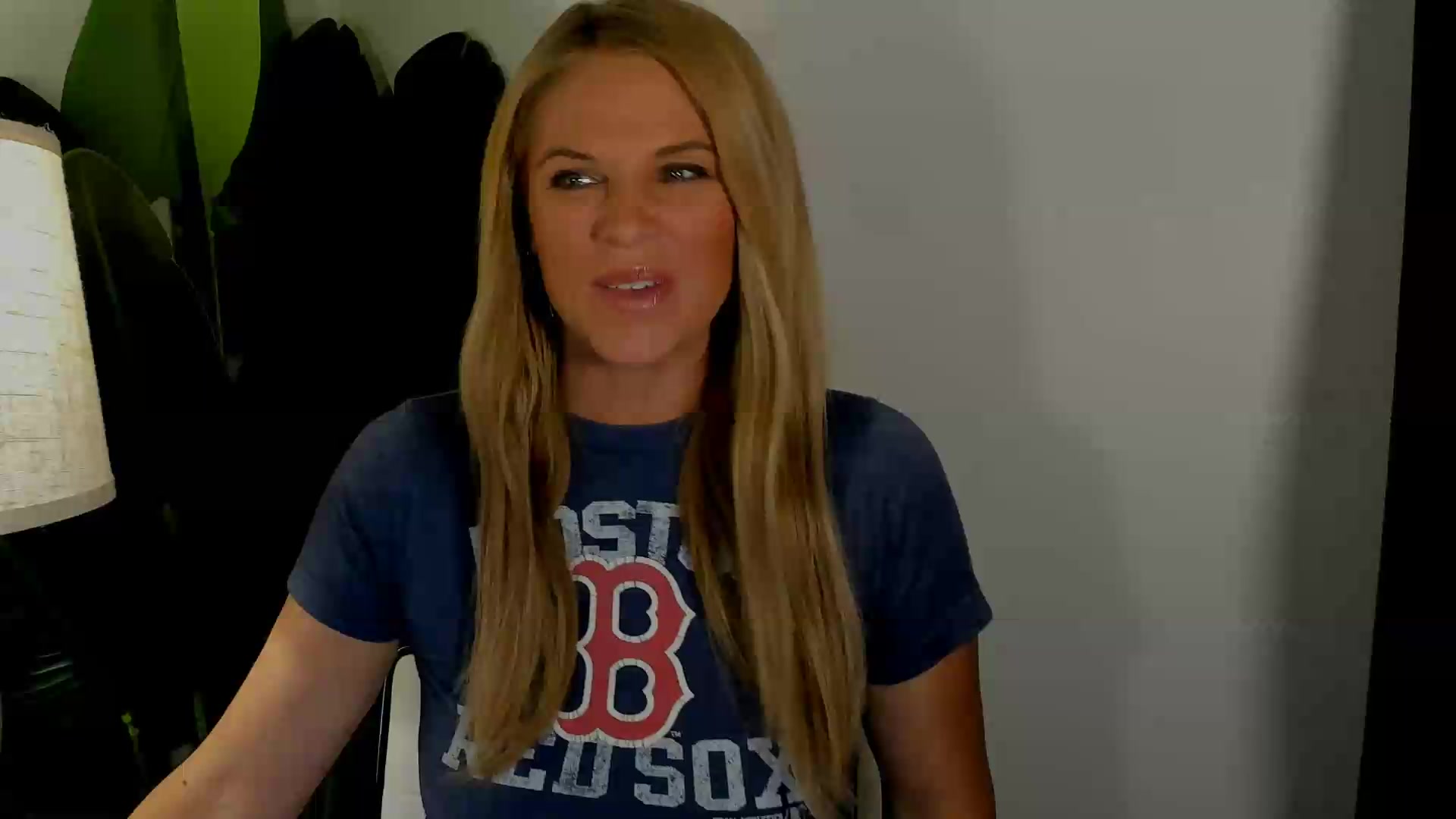 Gallery image thumbnail from Sowet4you1's myfreecams stream on, 09/19/2026, 01:43 image 13 of 20