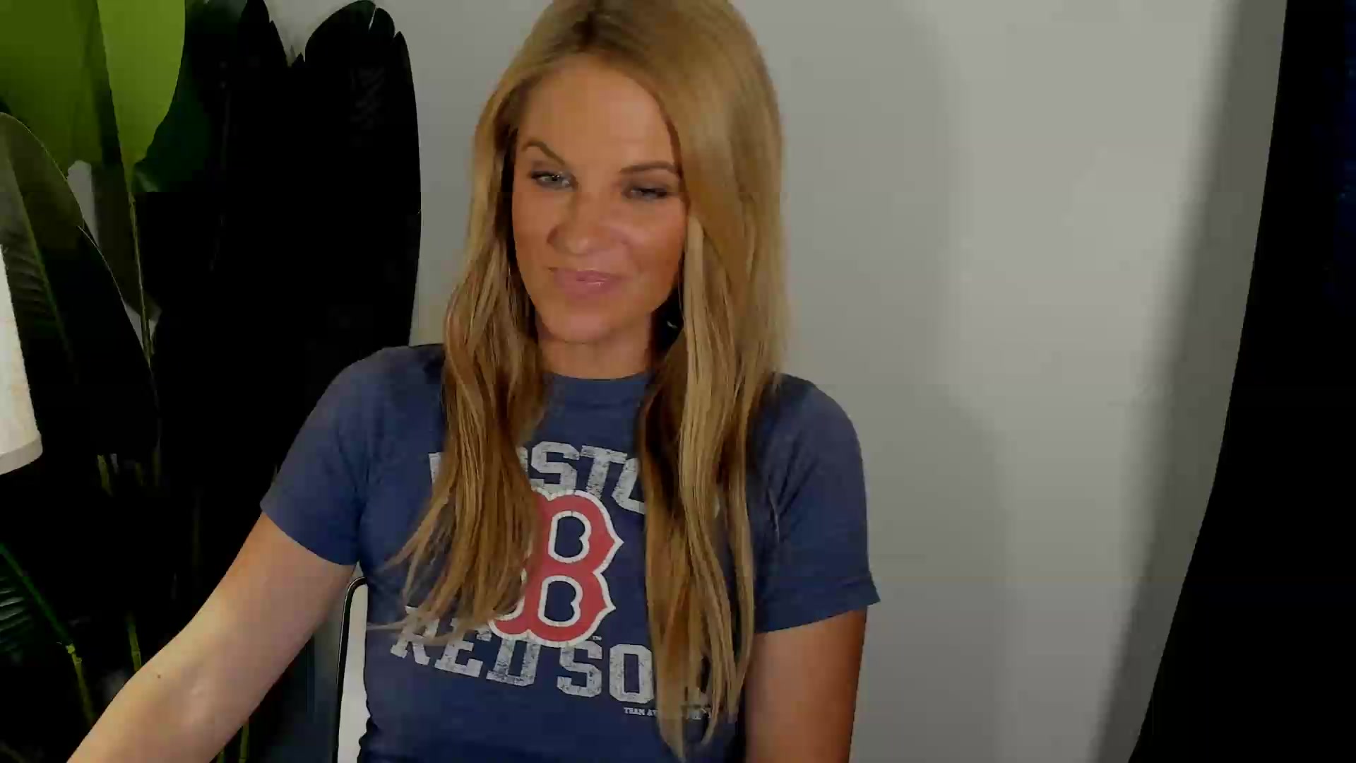 Gallery image thumbnail from Sowet4you1's myfreecams stream on, 09/19/2026, 05:11 image 14 of 20