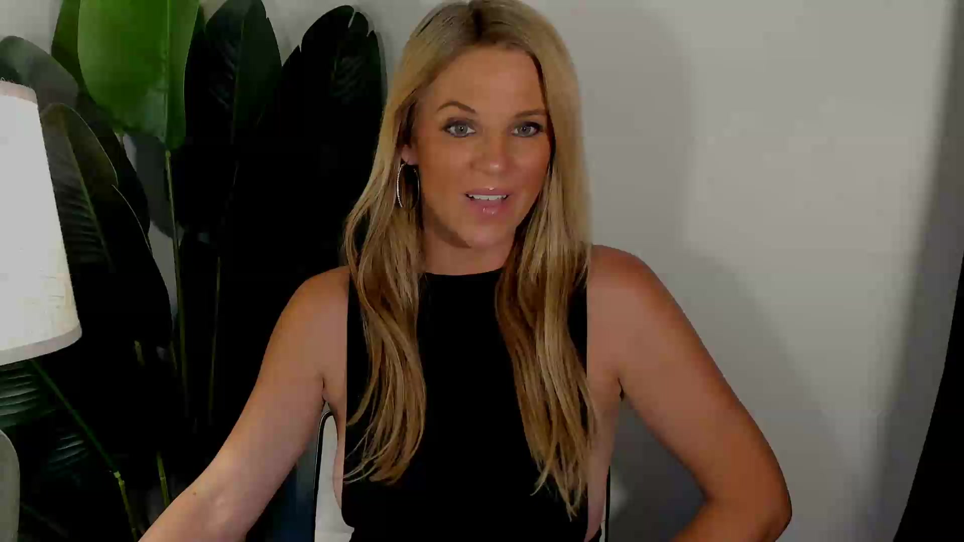 Gallery image thumbnail from Sowet4you1's myfreecams stream on, 09/27/2026, 03:28 image 10 of 20