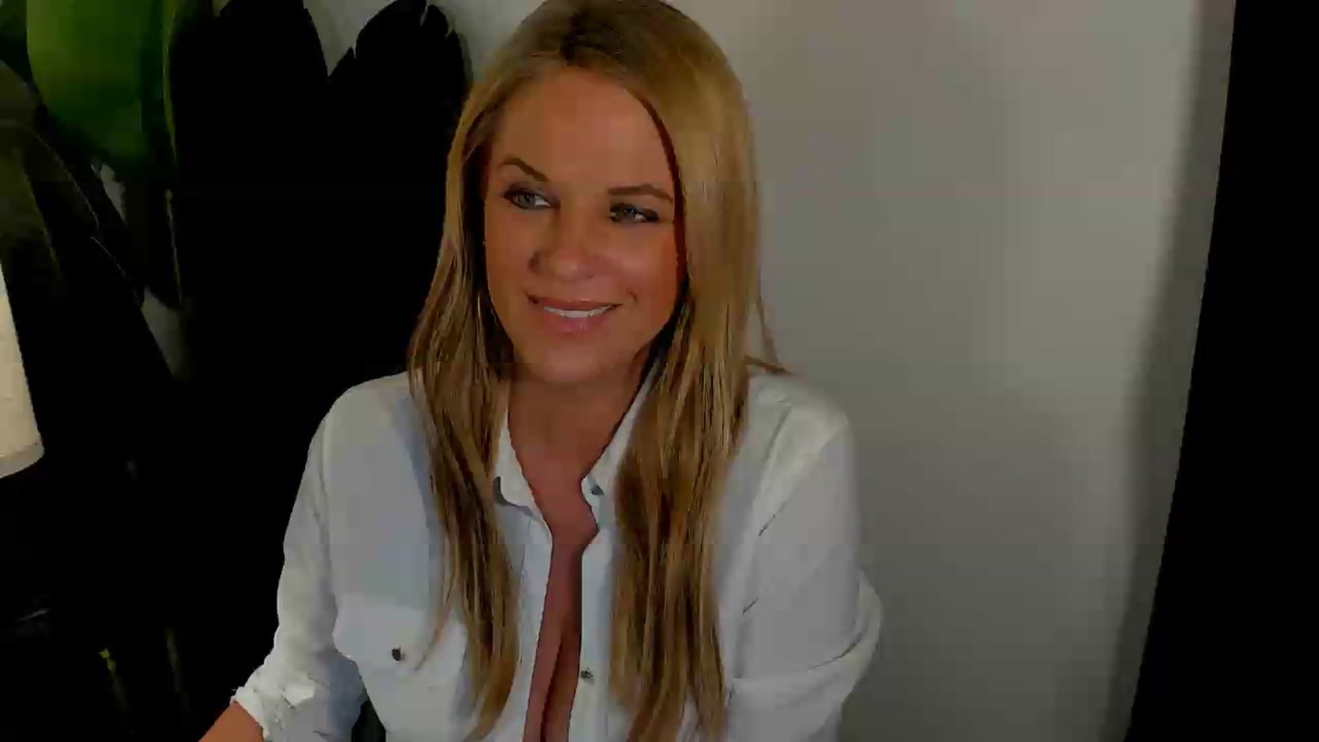 Gallery image thumbnail from Sowet4you1's myfreecams stream on, 09/29/2026, 03:43 image 10 of 20
