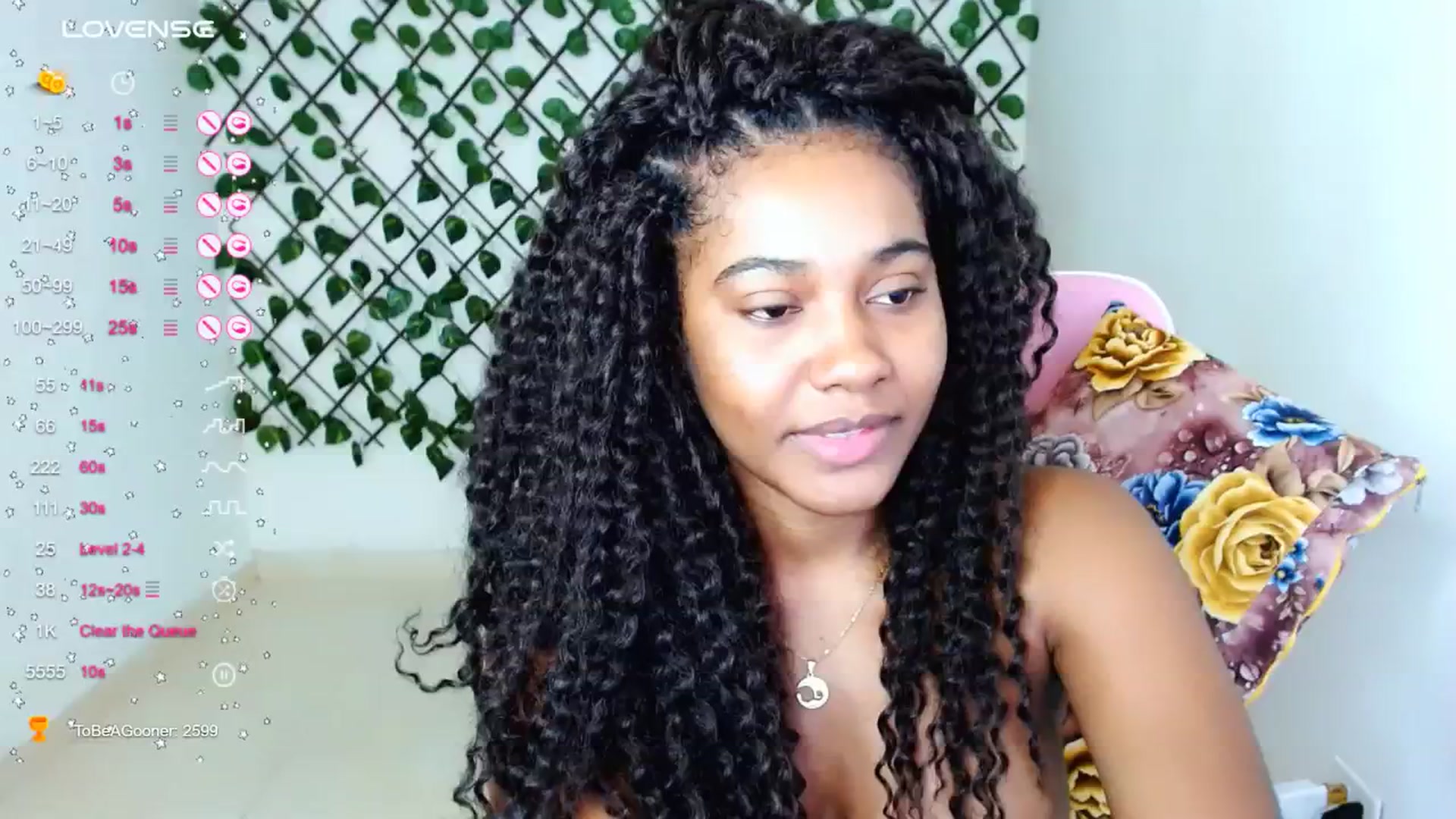 Gallery image thumbnail from Soy_Keta's myfreecams stream on, 05/03/2024, 16:36 image 16 of 20