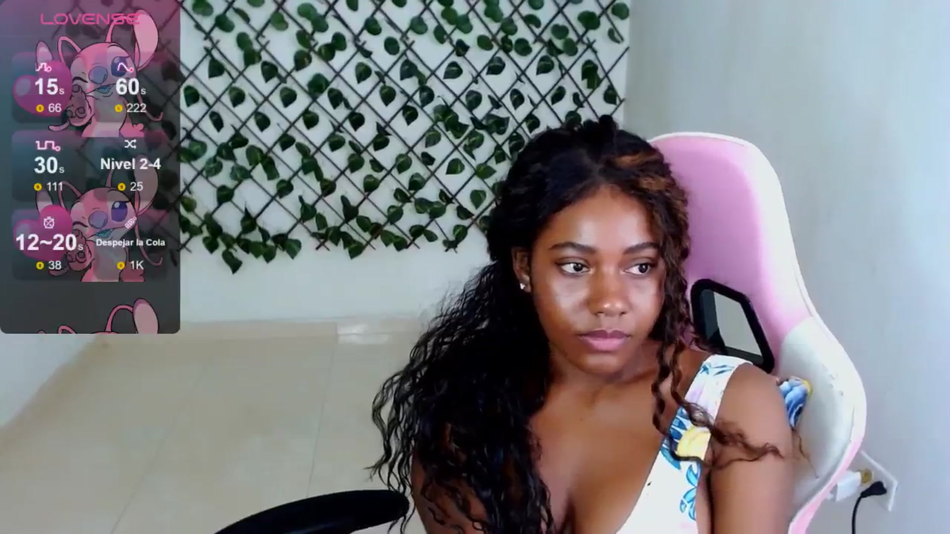 Gallery image thumbnail from Soy_Keta's myfreecams stream on, 06/03/2024, 02:51 image 14 of 20