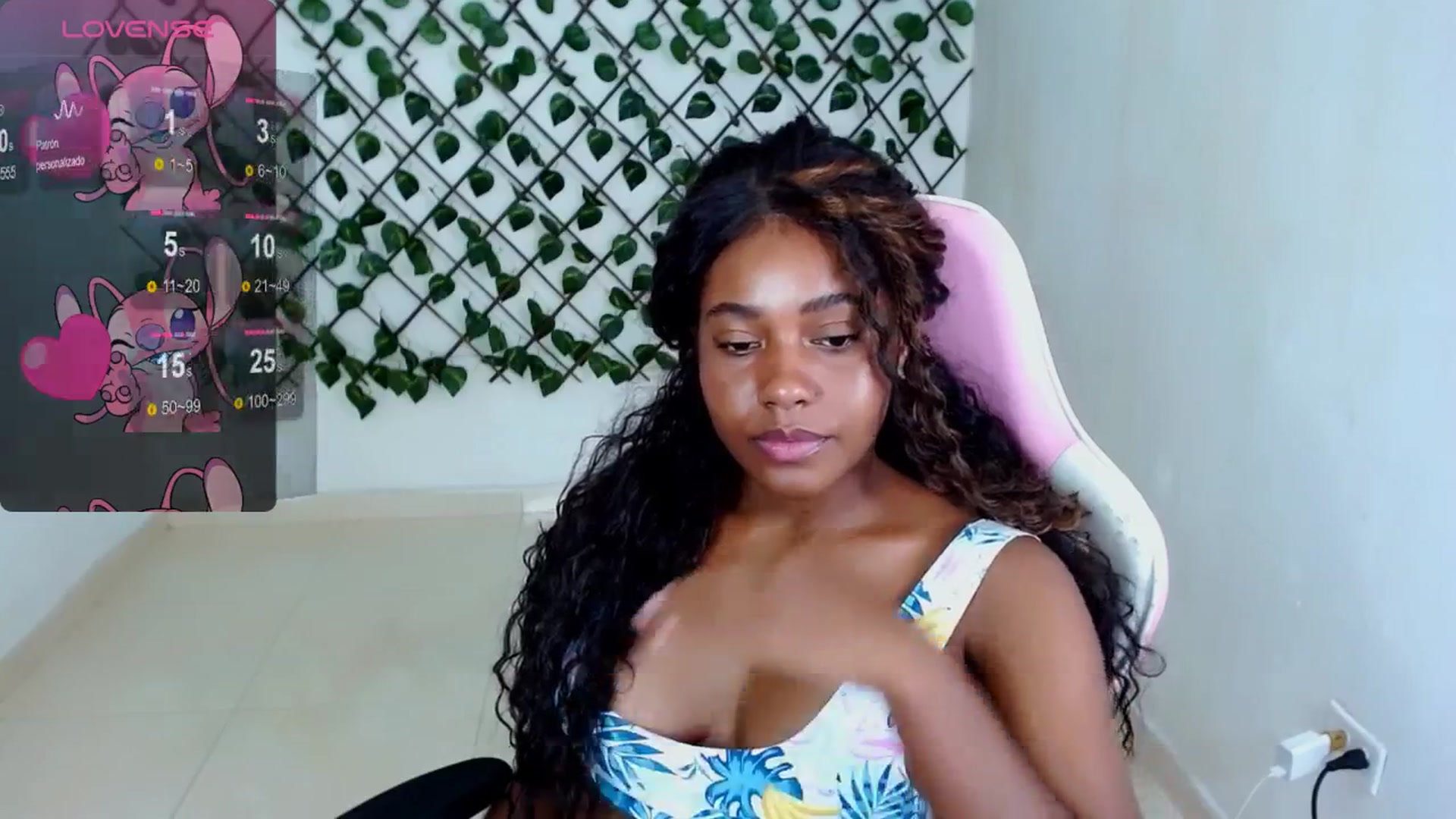 Gallery image thumbnail from Soy_Keta's myfreecams stream on, 06/03/2024, 02:51 image 7 of 20