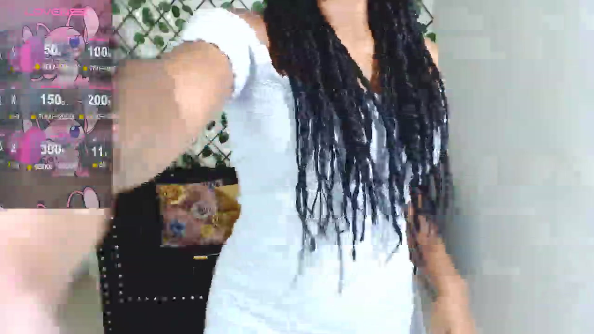 Gallery image thumbnail from Soy_Keta's myfreecams stream on, 06/21/2024, 17:29 image 13 of 20