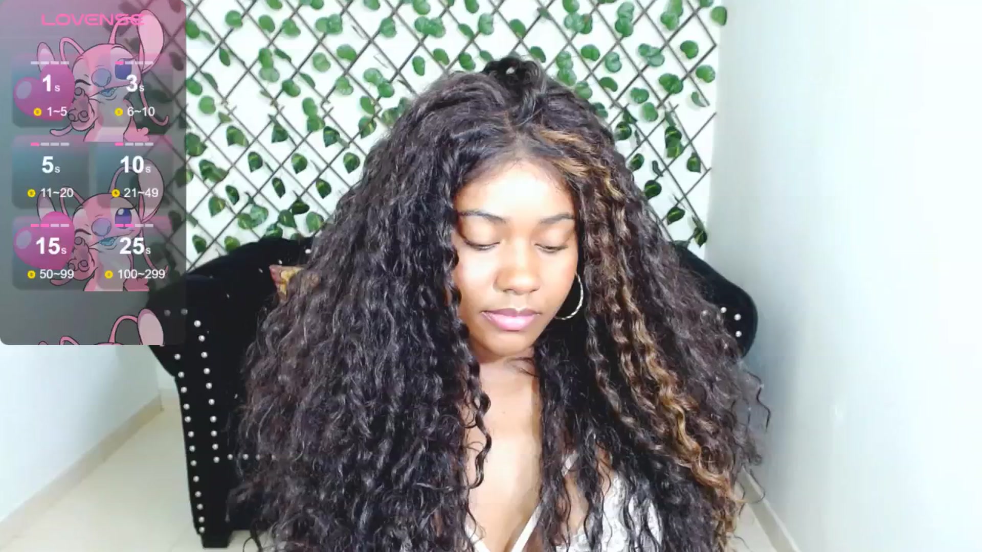 Gallery image thumbnail from Soy_Keta's myfreecams stream on, 06/28/2024, 14:26 image 8 of 20